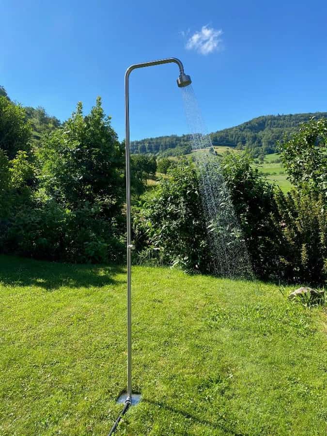 Utedusj Hageslange () Utedusj Hageslange