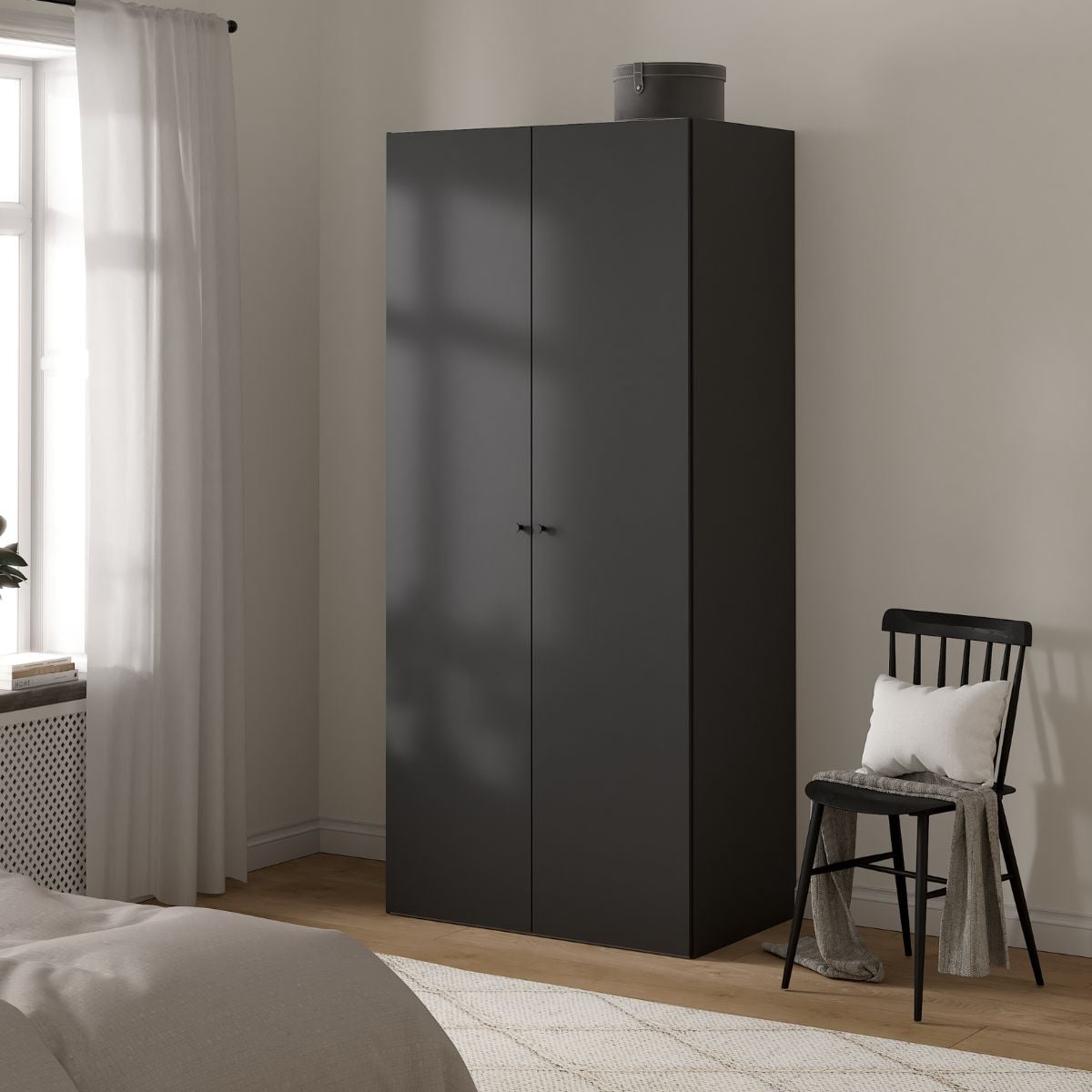 Lind Nest garderobeskap