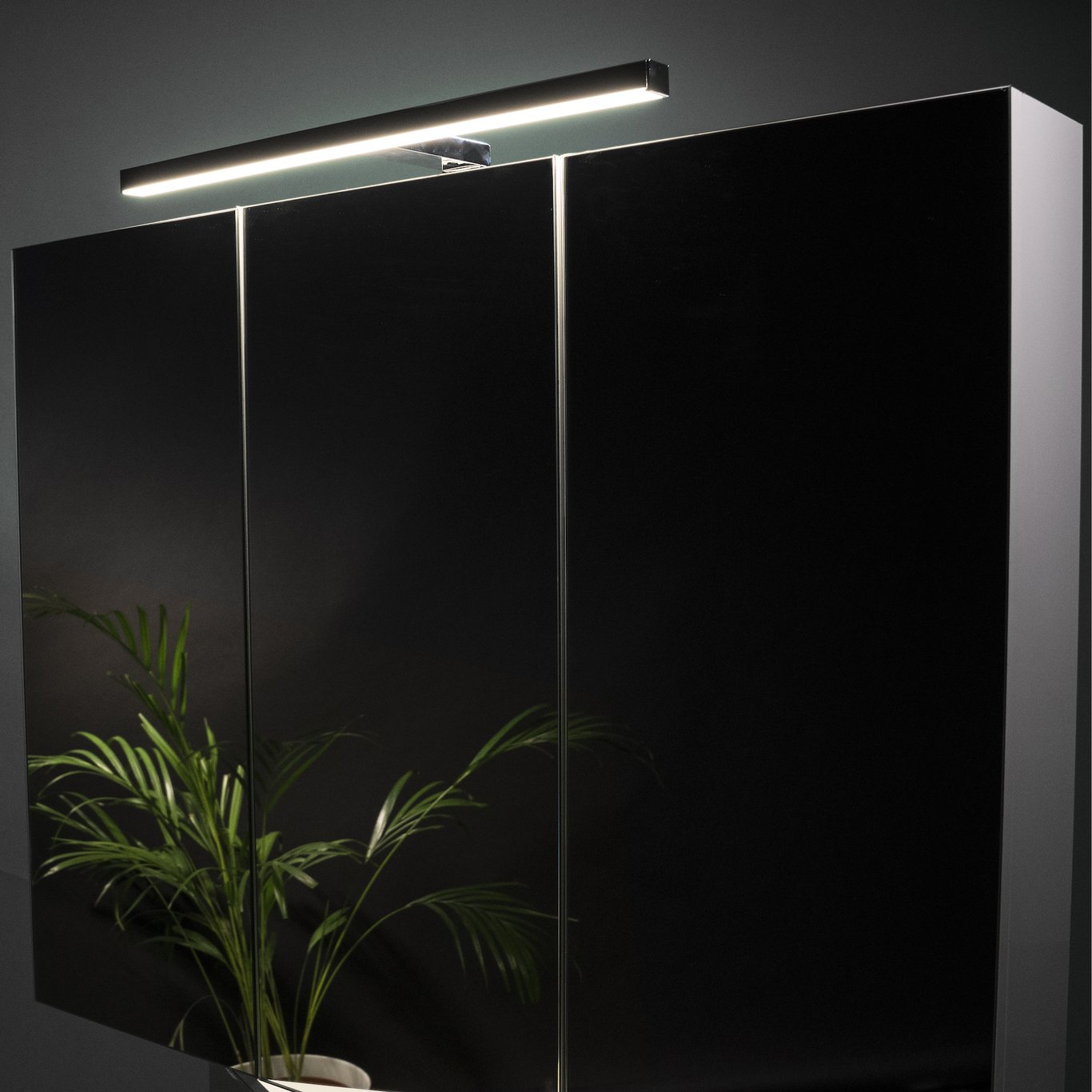 TREND HEDDA LED BADEROMSLAMPE 55 CM, KROM TREND HEDDA LED BADEROMSLAMPE 55 CM, KROM