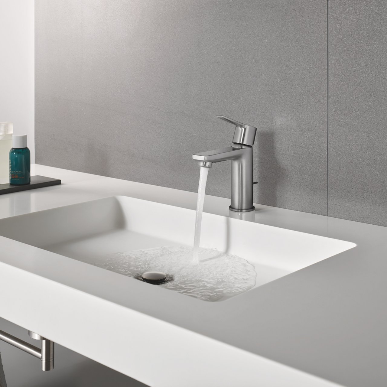 GROHE LINEARE XS SERVANTBATTERI M/OPPLØFT SUPERSTEEL GROHE LINEARE XS SERVANTBATTERI M/OPPLØFT SUPERSTEEL