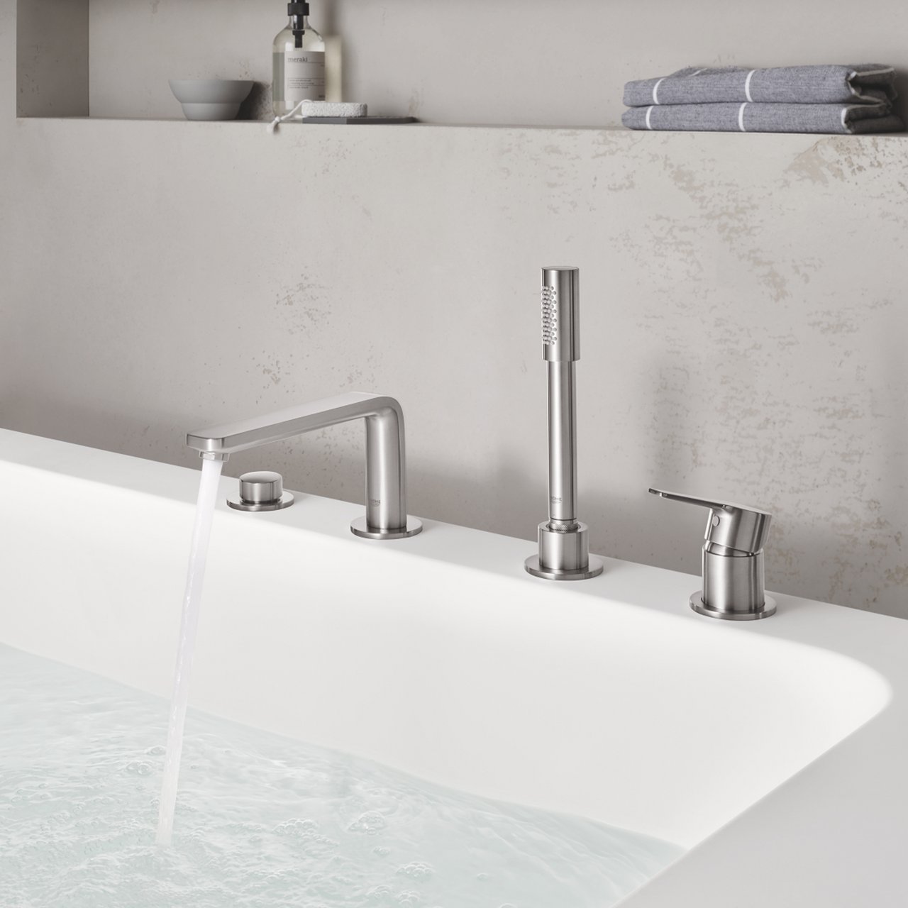 GROHE LINEARE 4-HULLS BADEKARBATTERI BØRSTET SUPERSTEEL GROHE LINEARE 4-HULLS BADEKARBATTERI BØRSTET SUPERSTEEL