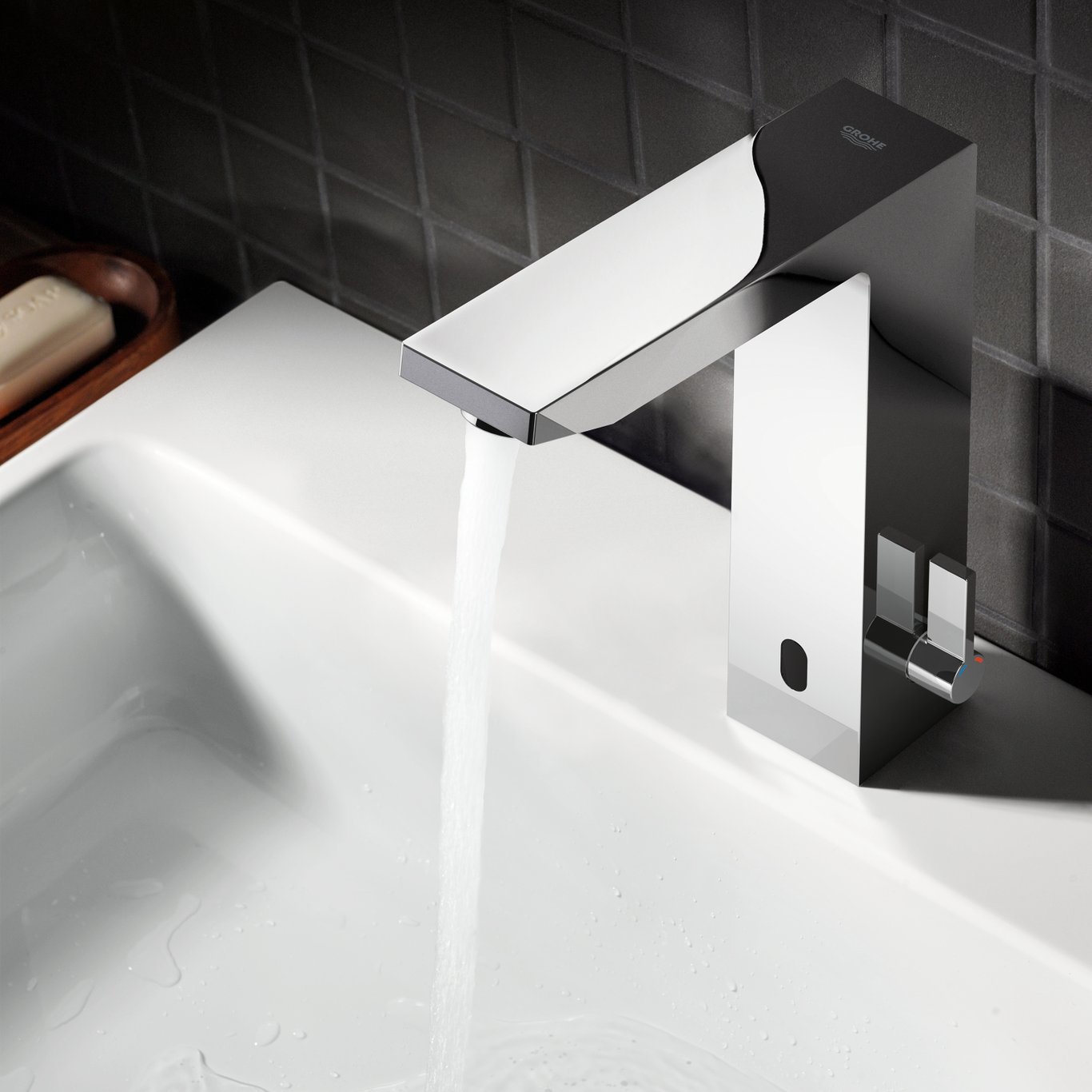 GROHE EUROCUBE E 6V BERØRINGSFRITT SERVANTBATTERI KROM