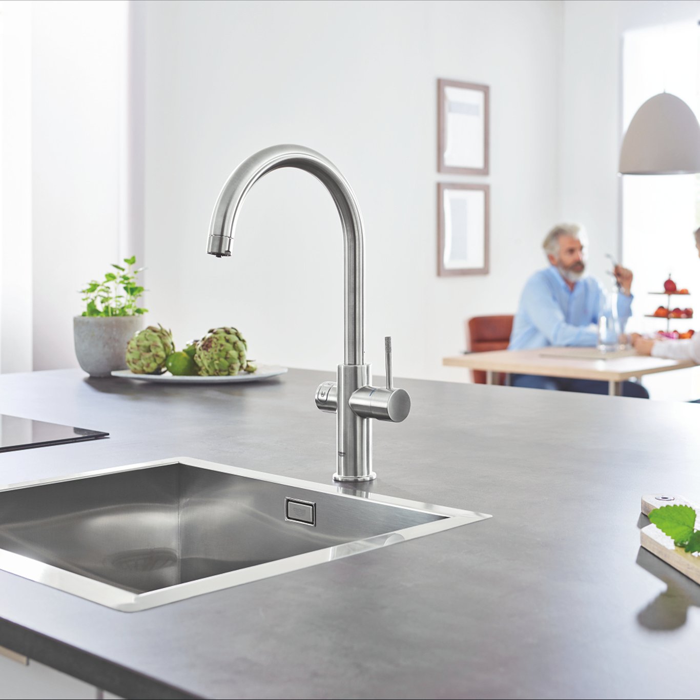 GROHE BLUE HOME KJØKKENARMATUR M/C-TUT OPPSTARTSSETT SUPERSTEEL GROHE BLUE HOME KJØKKENARMATUR M/C-TUT OPPSTARTSSETT SUPERSTEEL