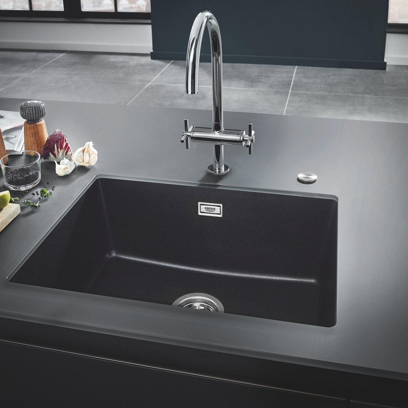 GROHE K700U KJØKKENKUM 61X46 CM SORT KVARTSKOMPOSITT M/AVLØPSGARNITYR GROHE K700U KJØKKENKUM 61X46 CM SORT KVARTSKOMPOSITT M/AVLØPSGARNITYR