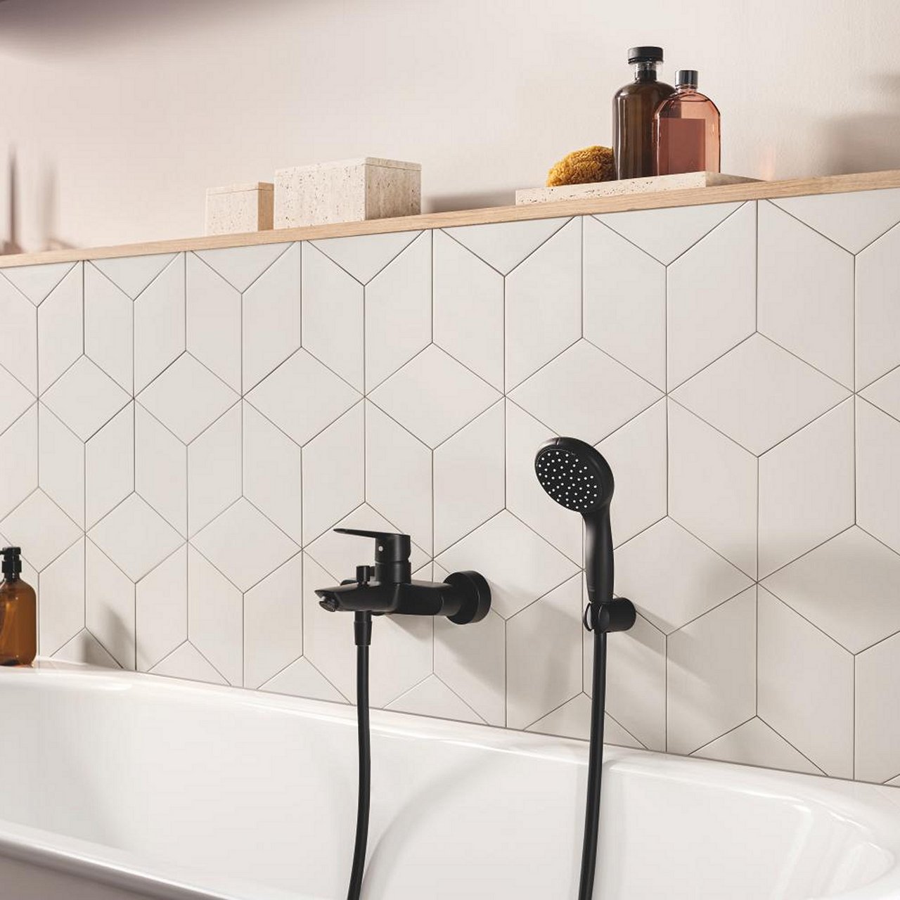 GROHE START KAR- OG DUSJBATTERI MATT SORT GROHE START KAR- OG DUSJBATTERI MATT SORT