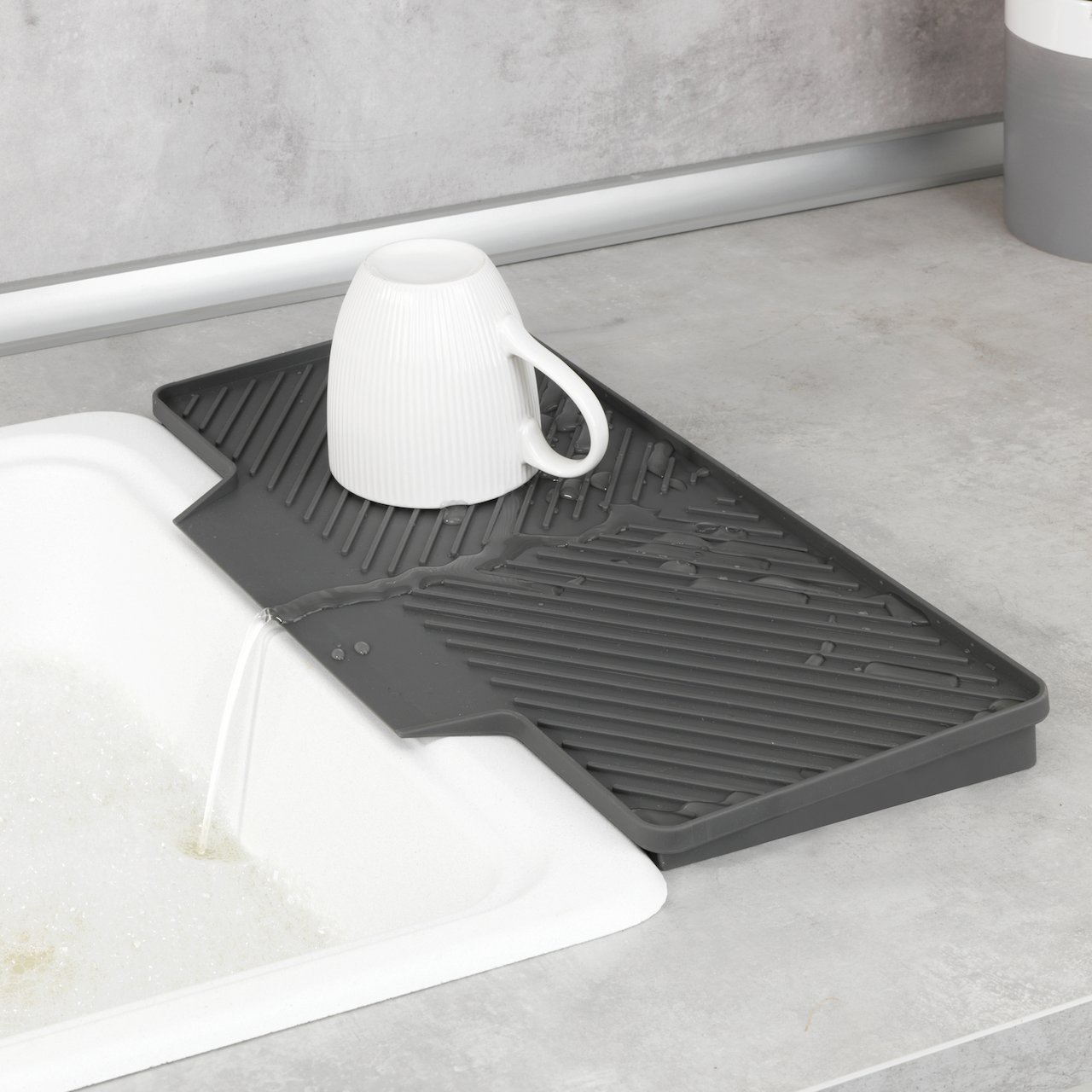 WENKO OUTDOOR NELI AVRENNINGSMATTE 40X20 CM., GRÅ WENKO OUTDOOR NELI AVRENNINGSMATTE 40X20 CM., GRÅ