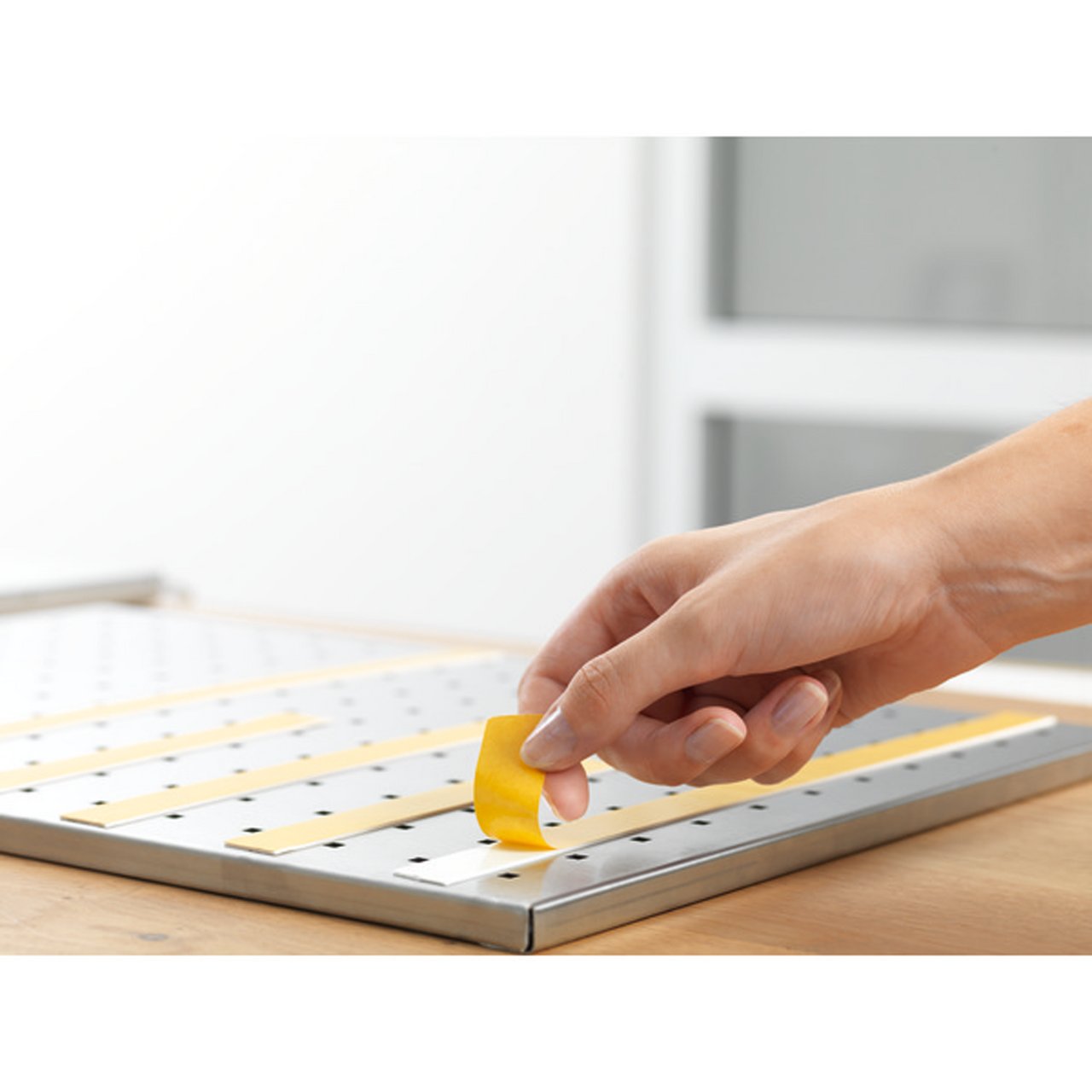 TESA DOBBELTKLEBENDE TAPE INNE 1,5M X 19MM