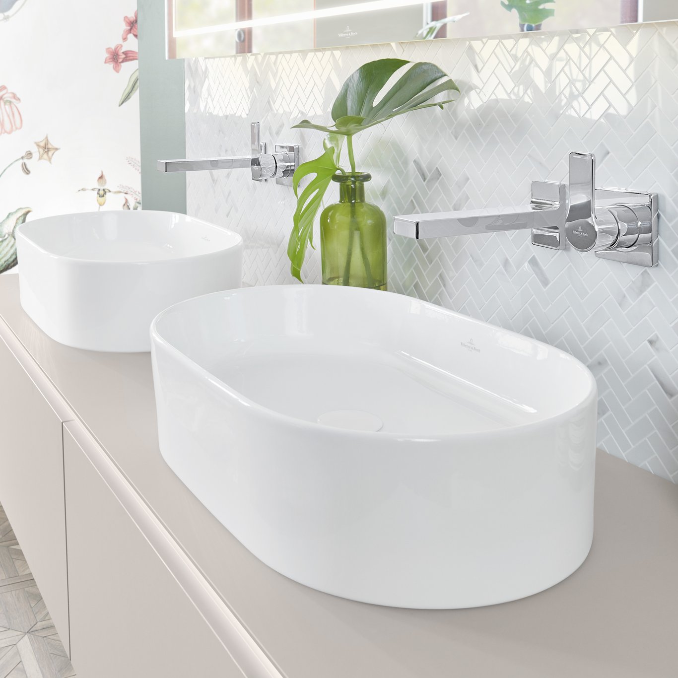 V&B COLLARO SERVANT C+ OVAL 56X36 HVIT ALPIN