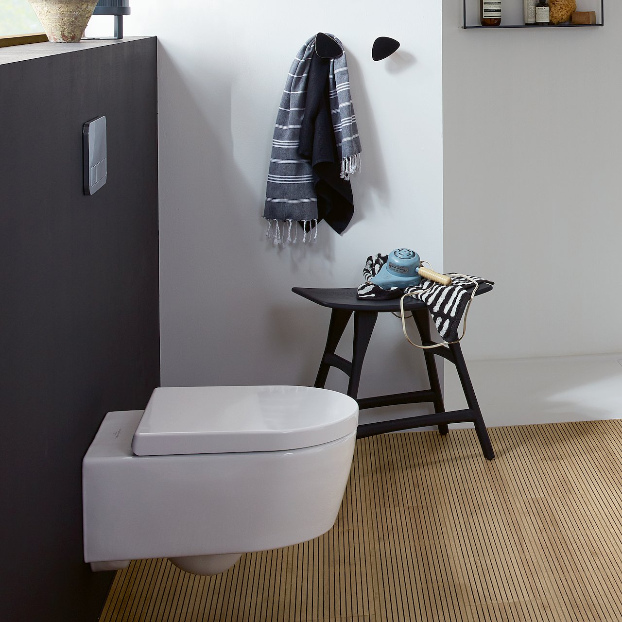 VILLEROY & BOCH EXCLUSIVE VEGGSKÅL M/ SETE SOFT-CLOSE OG QR VILLEROY & BOCH EXCLUSIVE VEGGSKÅL M/ SETE SOFT-CLOSE OG QR