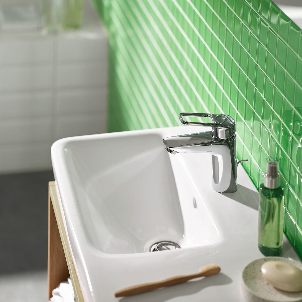 HANSGROHE LOGIS LOOP 100 SERVANTARMATUR COOLSTART KROM HANSGROHE LOGIS LOOP 100 SERVANTARMATUR COOLSTART KROM