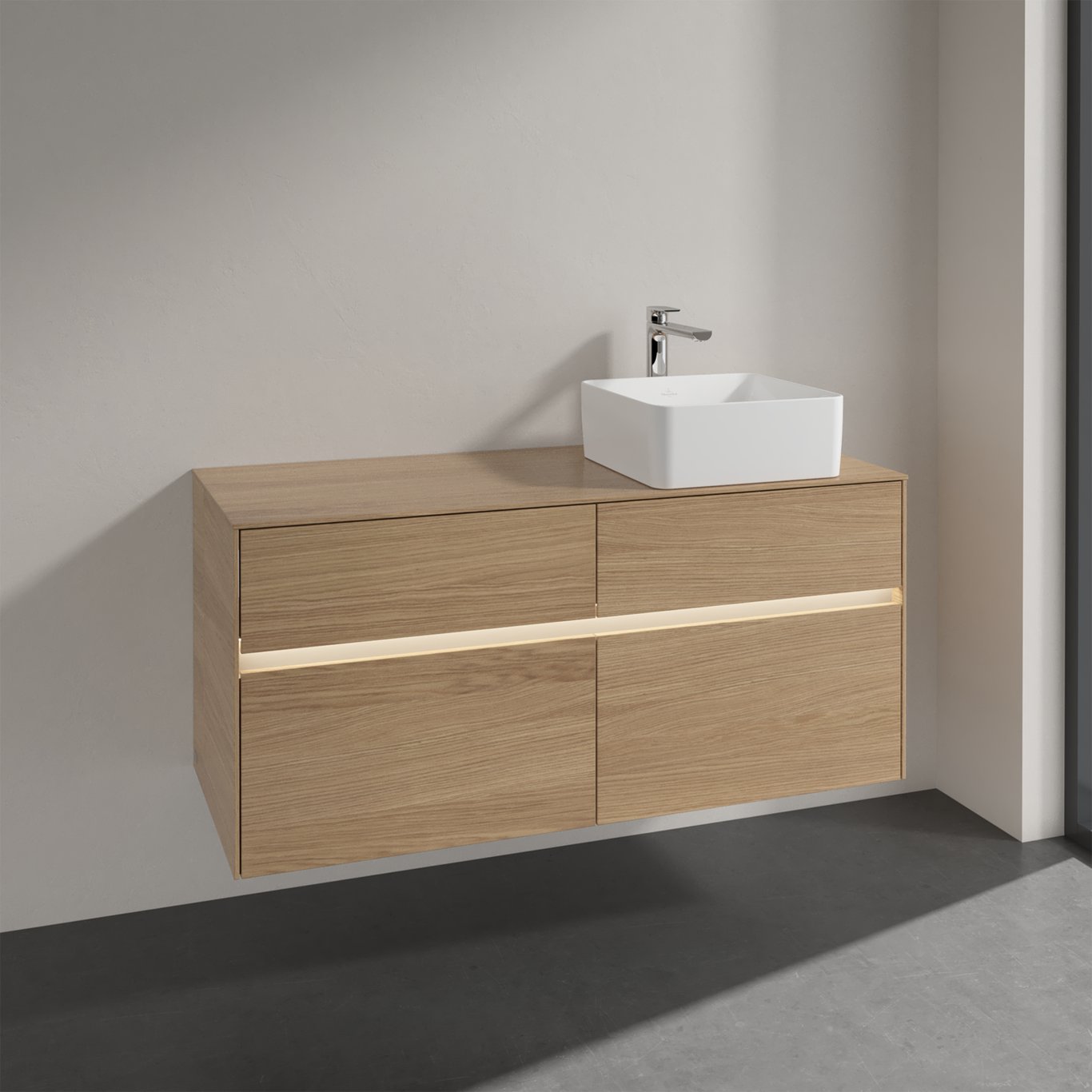 V&B COLLARO SERVANTSKAP 120 M/LYS FOR SERVANT HØYRE M/4 SKUFFER NORDISK EIK V&B COLLARO SERVANTSKAP 120 M/LYS FOR SERVANT HØYRE M/4 SKUFFER NORDISK EIK