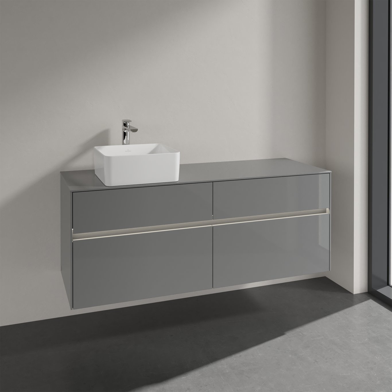 V&B COLLARO SERVANTSKAP 140 M/LYS FOR SERVANT VENSTRE M/4 SKUFFER GRÅ HØYGLANS V&B COLLARO SERVANTSKAP 140 M/LYS FOR SERVANT VENSTRE M/4 SKUFFER GRÅ HØYGLANS