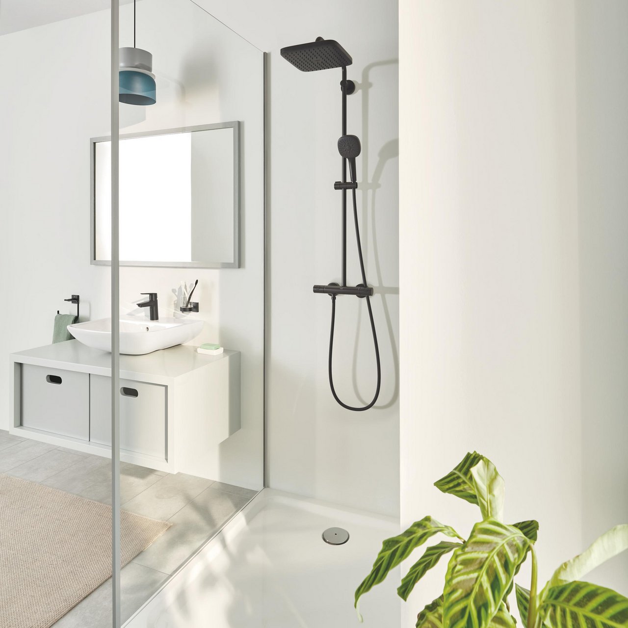 GROHE VITALIO COMFORT 250 DUSJSYSTEM MATT SORT GROHE VITALIO COMFORT 250 DUSJSYSTEM MATT SORT