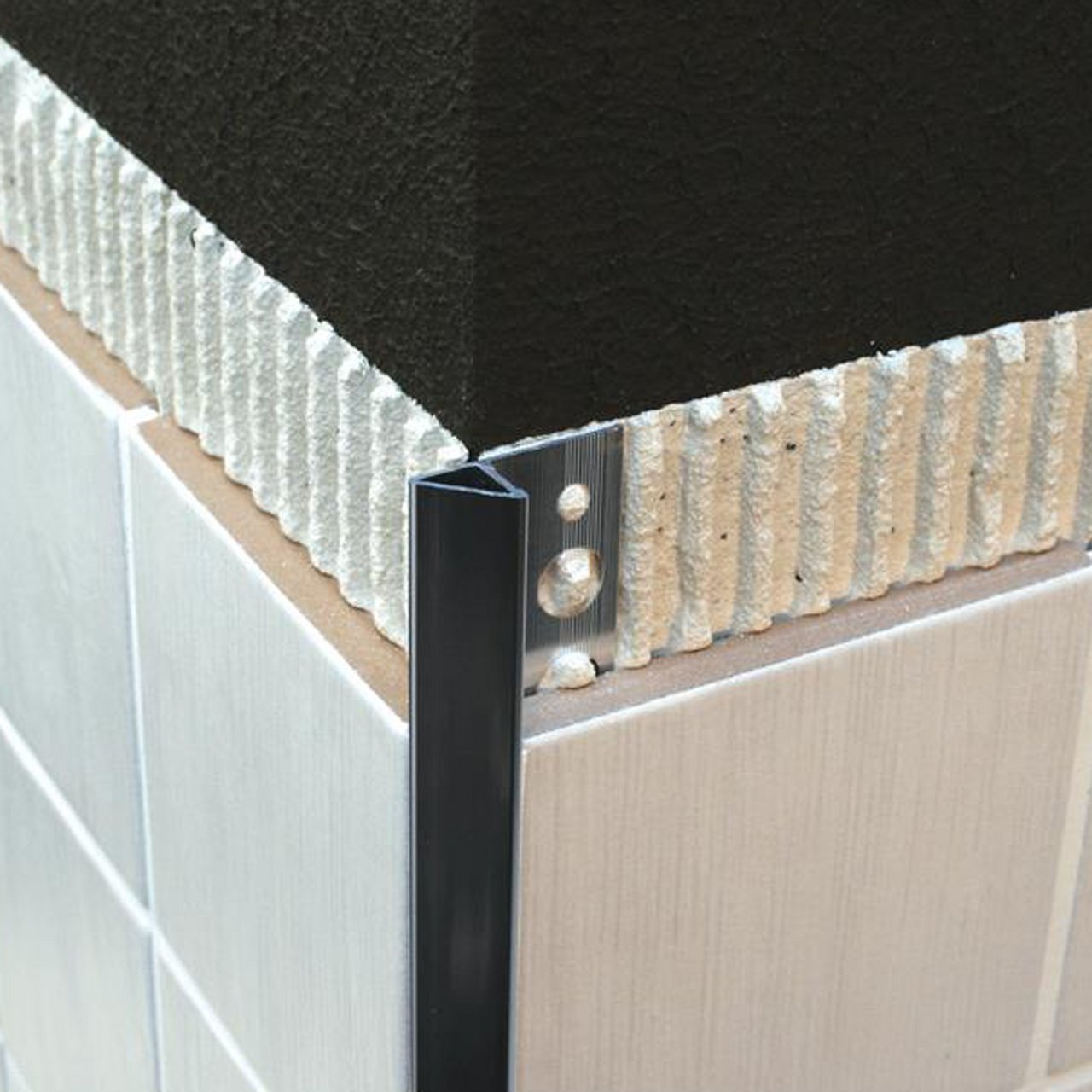 GENESIS HJØRNELIST UTV. 12 MM BLANK ALU 45° EAT 120.91 (TIL EET/EIT)