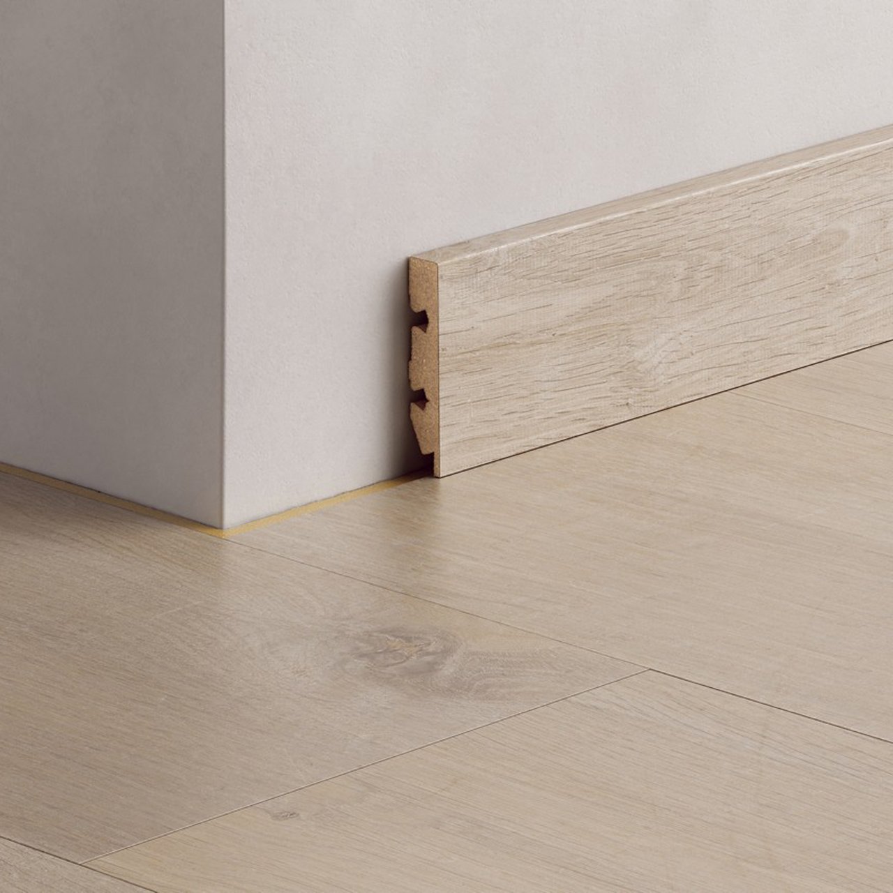 PERGO SOKKELLIST LIMED GREY OAK DEKOR 12X58X2400MM