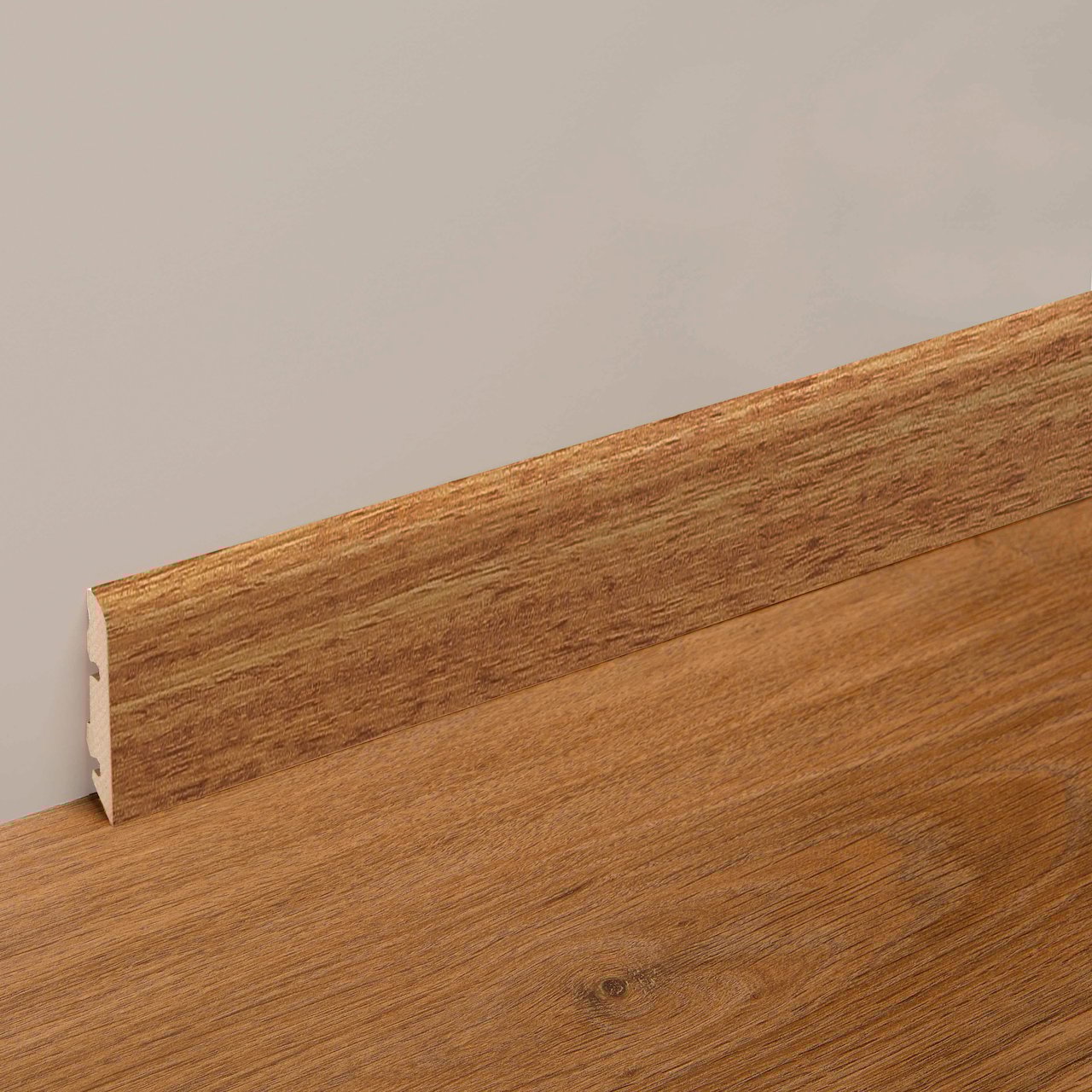 BERRYALLOC DOUSSIE OLJET SOKKELLIST 2400X14X60 BERRYALLOC DOUSSIE OLJET SOKKELLIST 2400X14X60