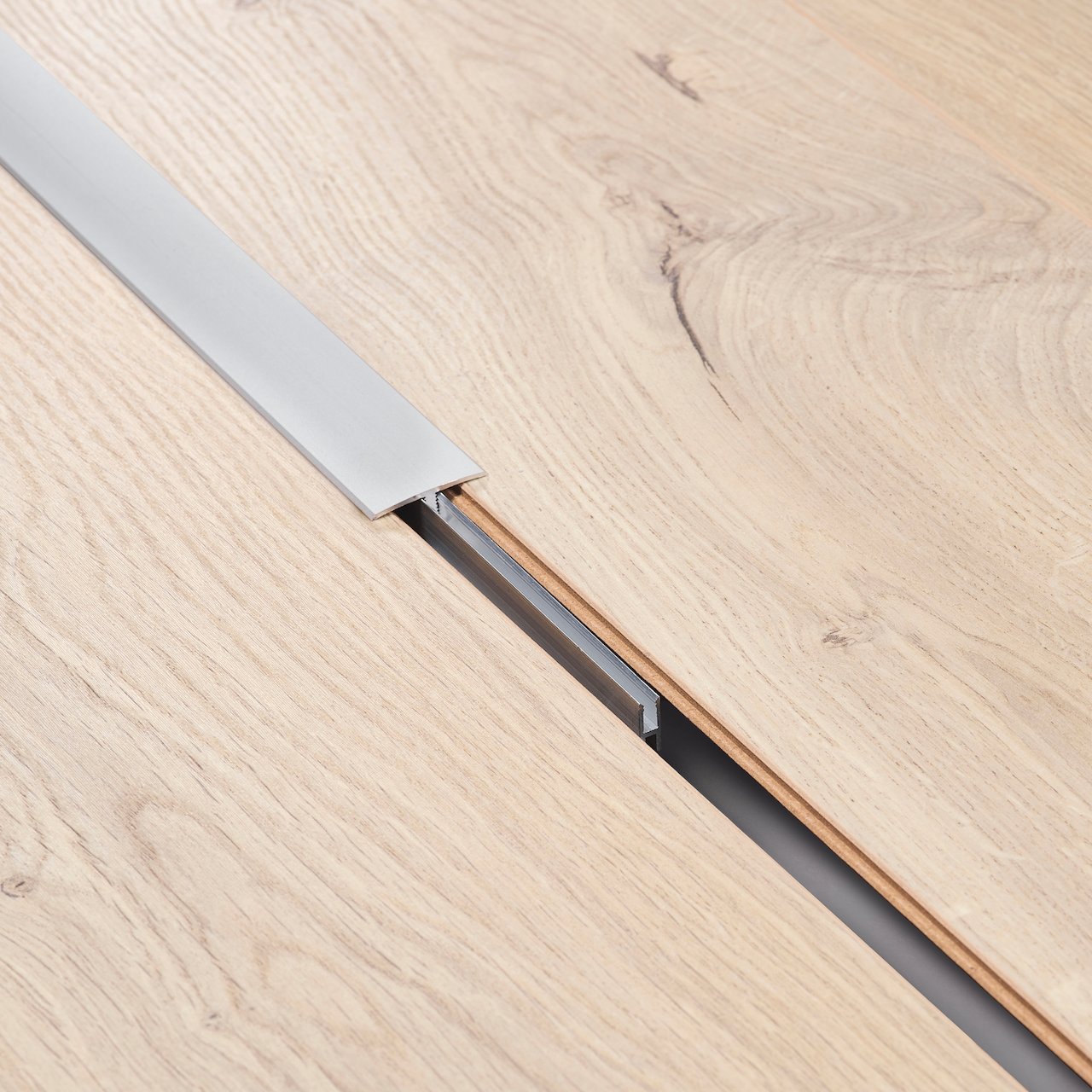 BERRYALLOC T-LIST ALUMINIUM SØLV 2M H12-17MM BERRYALLOC T-LIST ALUMINIUM SØLV 2M H12-17MM