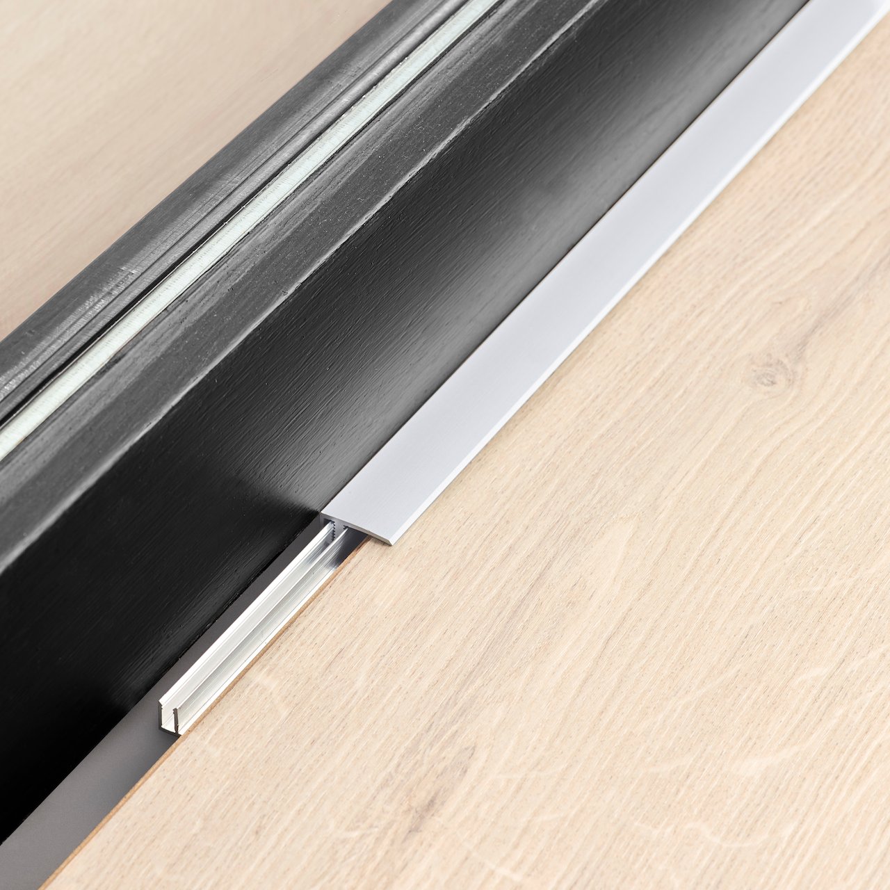 BERRYALLOC AVSLUTNINGSLIST A SØLV 2M H7-12,3MM BERRYALLOC AVSLUTNINGSLIST A SØLV 2M H7-12,3MM