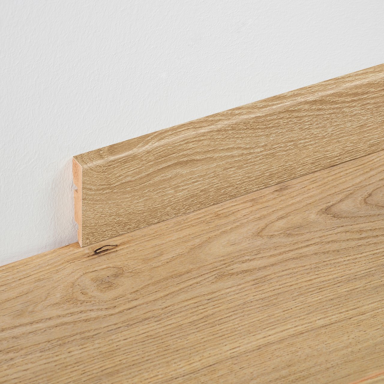 BERRYALLOC CHARME LYS NATUR SOKKELLIST 2,4M BERRYALLOC CHARME LYS NATUR SOKKELLIST 2,4M