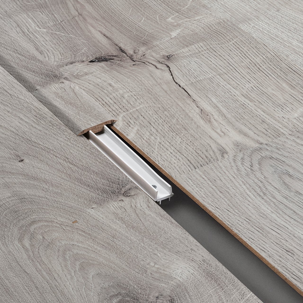 BERRYALLOC T-LIST CRUSH LYS 2,4M BERRYALLOC T-LIST CRUSH LYS 2,4M