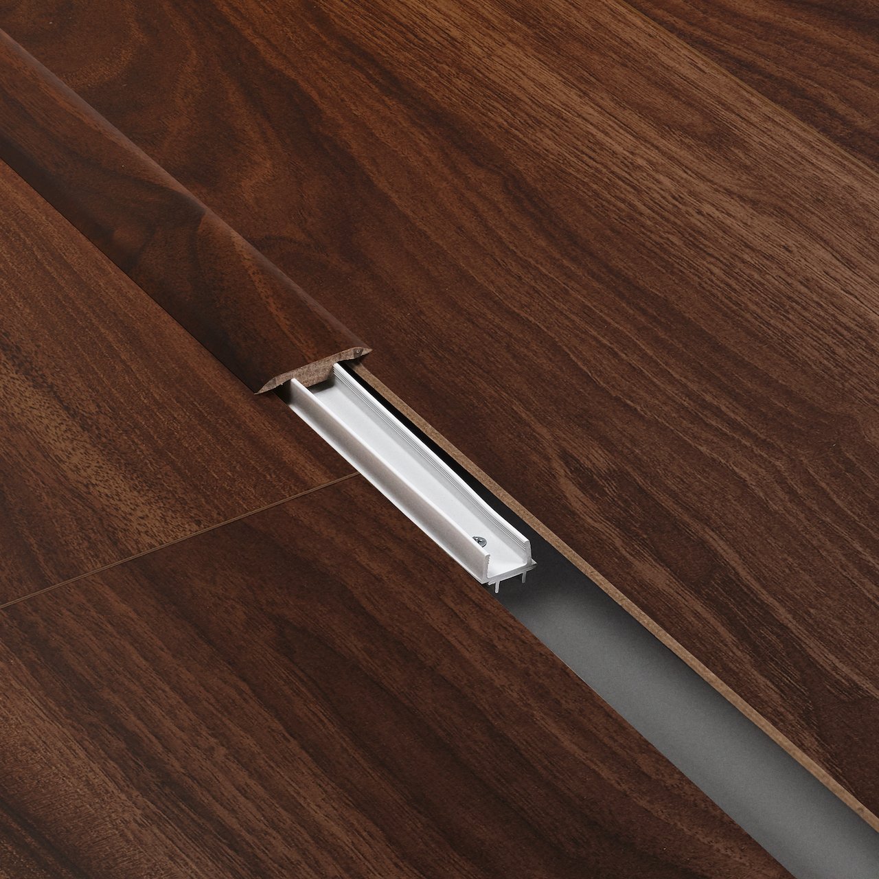 BERRYALLOC T-LIST WALNUT BROWN 2,4M BERRYALLOC T-LIST WALNUT BROWN 2,4M