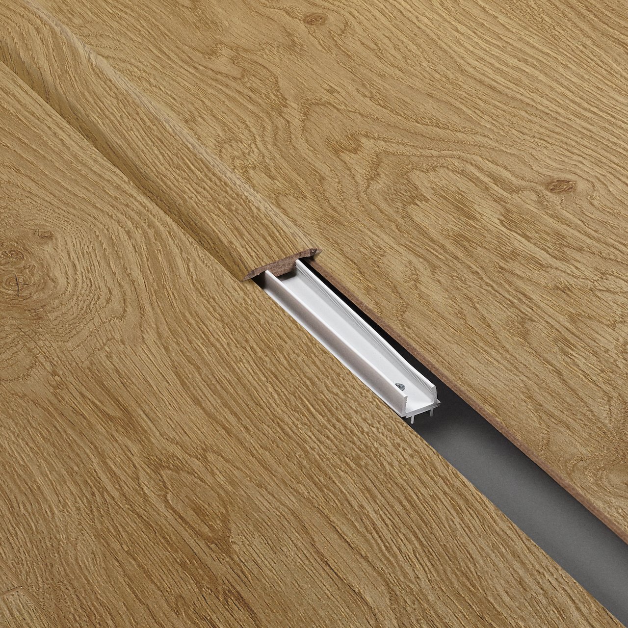 BERRYALLOC T-LIST SELECT LIGHT BROWN B8306 BERRYALLOC T-LIST SELECT LIGHT BROWN B8306