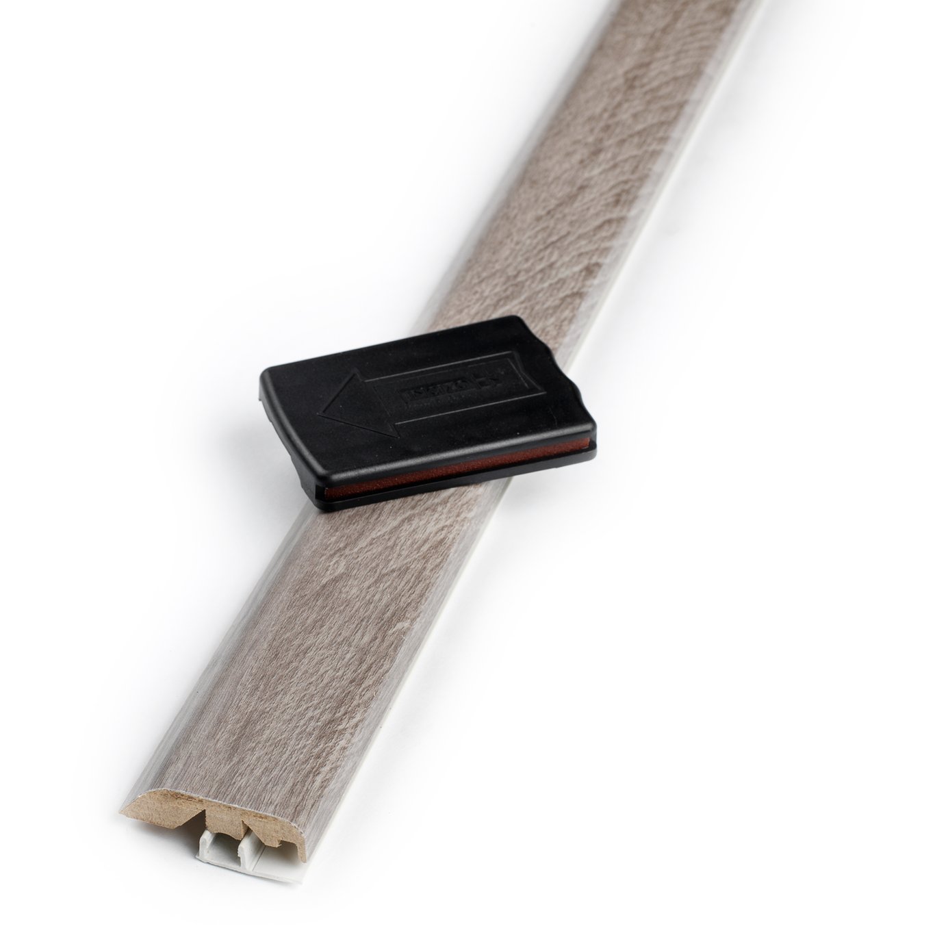 PERGO UNIVERSALLIST 5-I-1 AUTUMN OAK 13X48X2150MM PERGO UNIVERSALLIST 5-I-1 AUTUMN OAK 13X48X2150MM