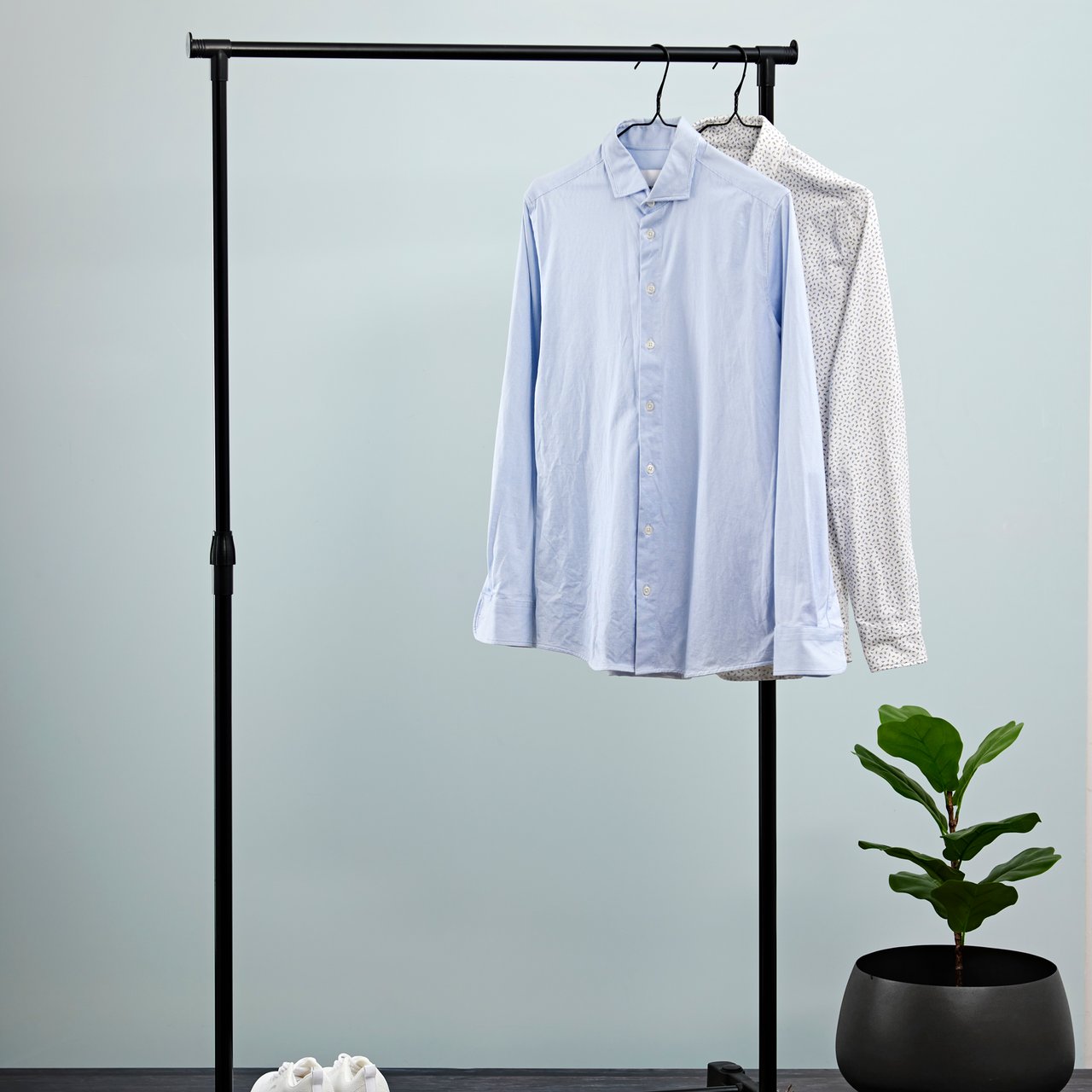 DAY GARDEROBESTATIV METALL JUSTERBART DAY GARDEROBESTATIV METALL JUSTERBART