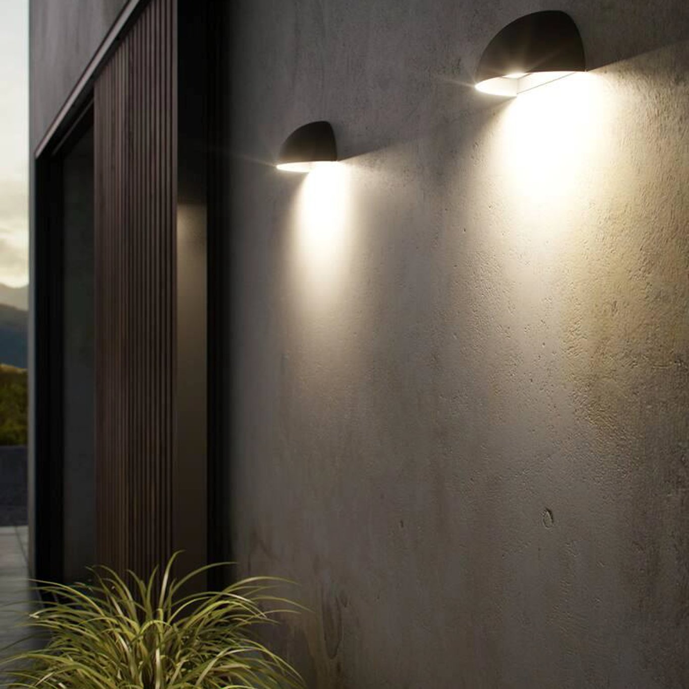 NORDLUX ARCUS SMART VEGGLAMPE SORT NORDLUX ARCUS SMART VEGGLAMPE SORT