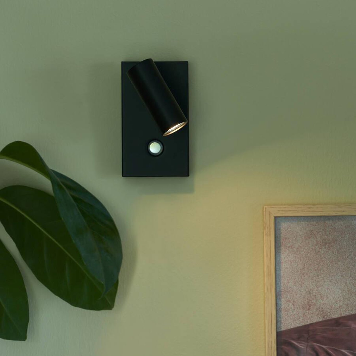 NORDLUX OMARI VEGGLAMPE LED SORT NORDLUX OMARI VEGGLAMPE LED SORT