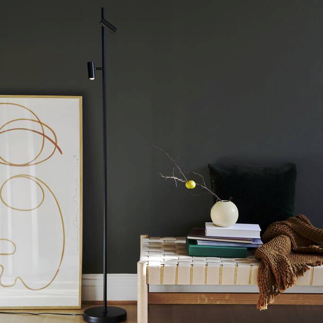 NORDLUX OMARI GULVLAMPE LED SORT NORDLUX OMARI GULVLAMPE LED SORT