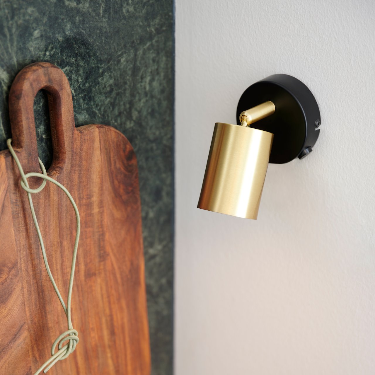 NORDLUX EXPLORE VEGGLAMPE GU10 MESSING NORDLUX EXPLORE VEGGLAMPE GU10 MESSING