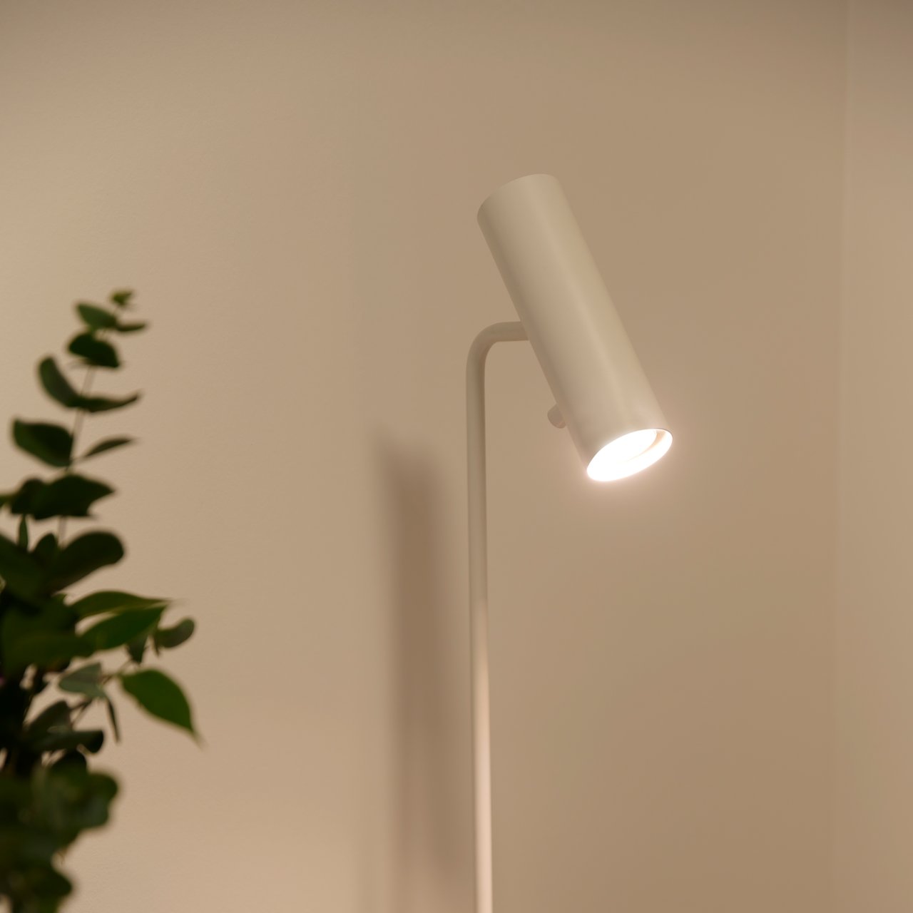 NORDLUX SMART COLOUR PÆRE GU10 380LM 2200K-6500K RGB 3-PK NORDLUX SMART COLOUR PÆRE GU10 380LM 2200K-6500K RGB 3-PK