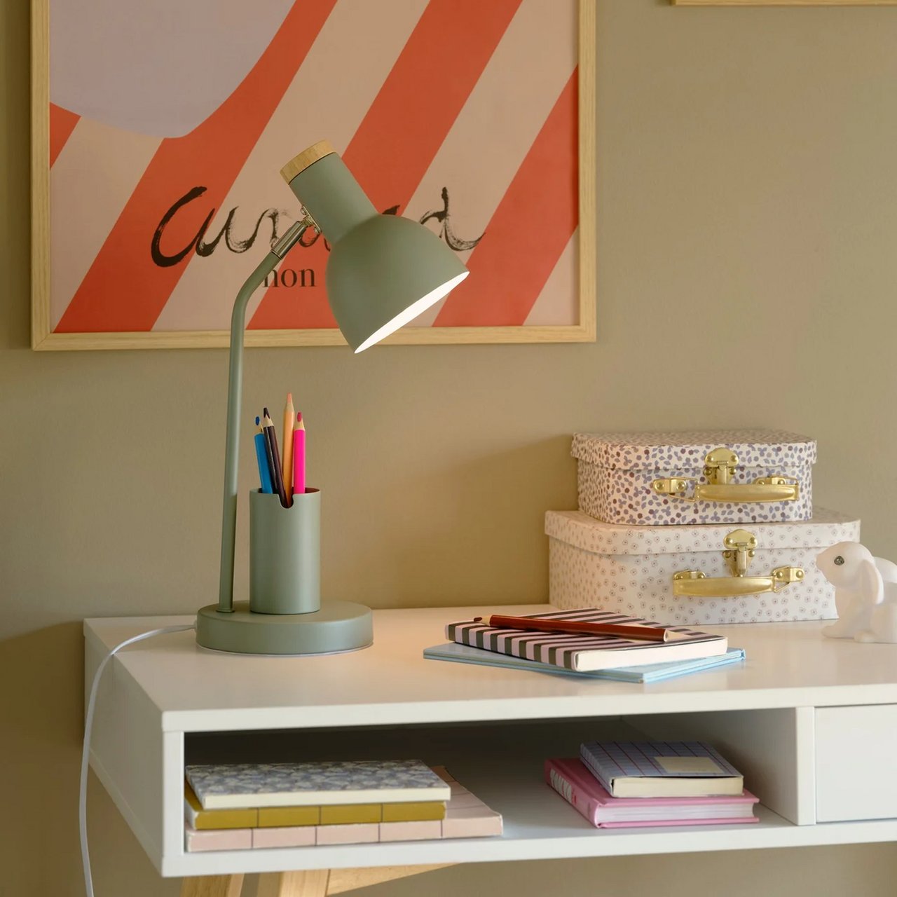 NORDLUX DEVONE BORDLAMPE STØVETE GRØNN NORDLUX DEVONE BORDLAMPE STØVETE GRØNN