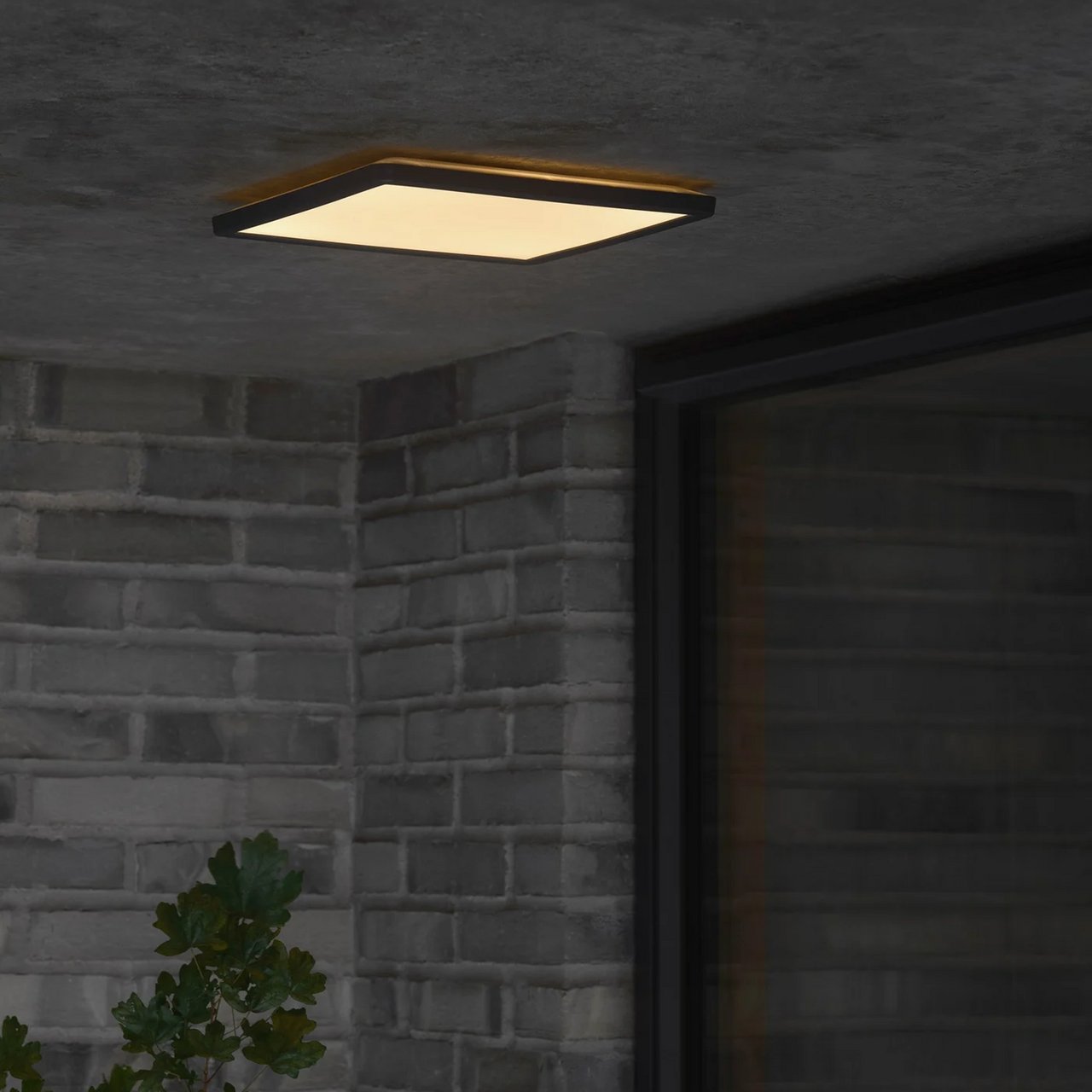 NORDLUX OJA 29 OUTDOOR SQUARE TAKLAMPE SORT NORDLUX OJA 29 OUTDOOR SQUARE TAKLAMPE SORT