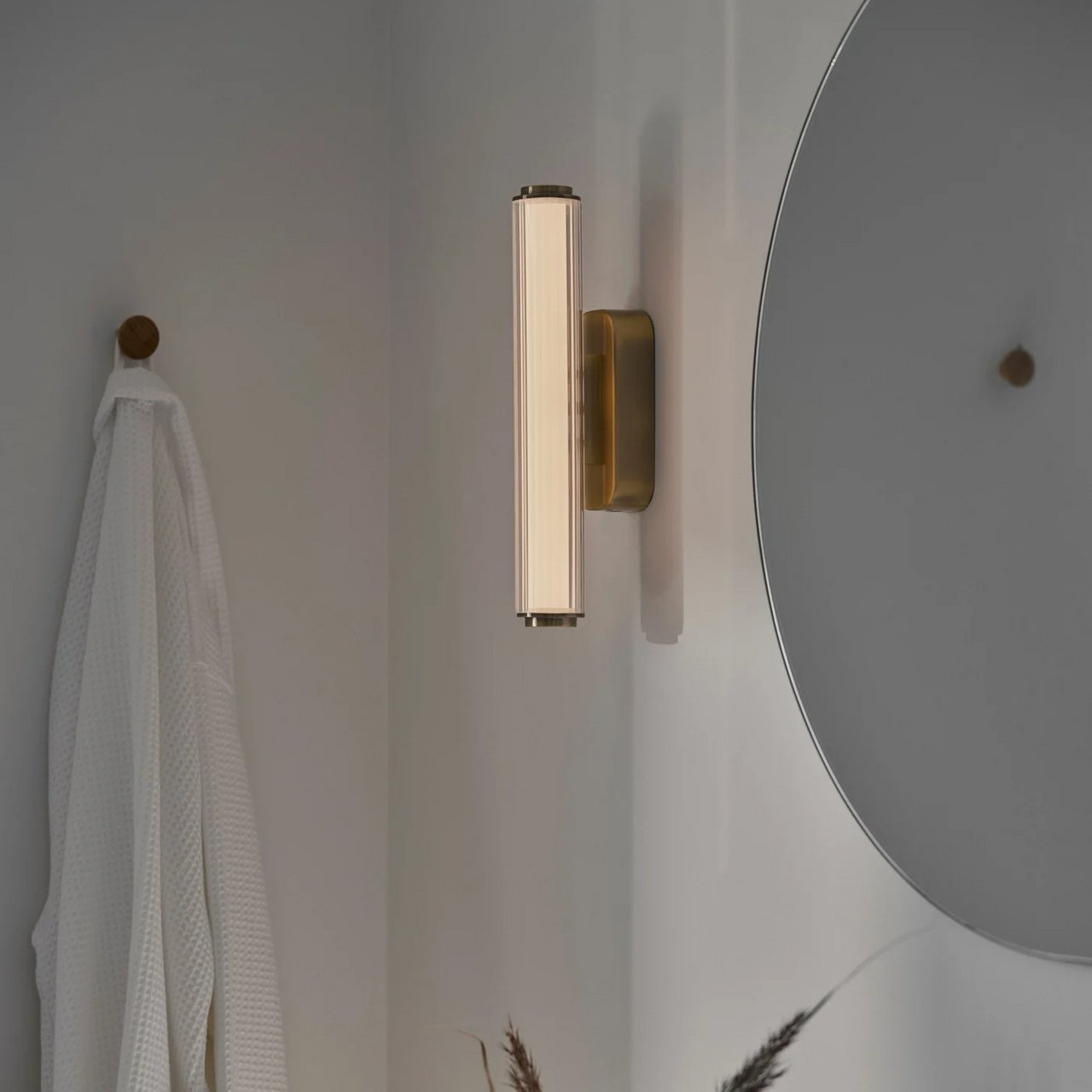 NORDLUX VIRELLE 32 VEGGLAMPE MESSING NORDLUX VIRELLE 32 VEGGLAMPE MESSING