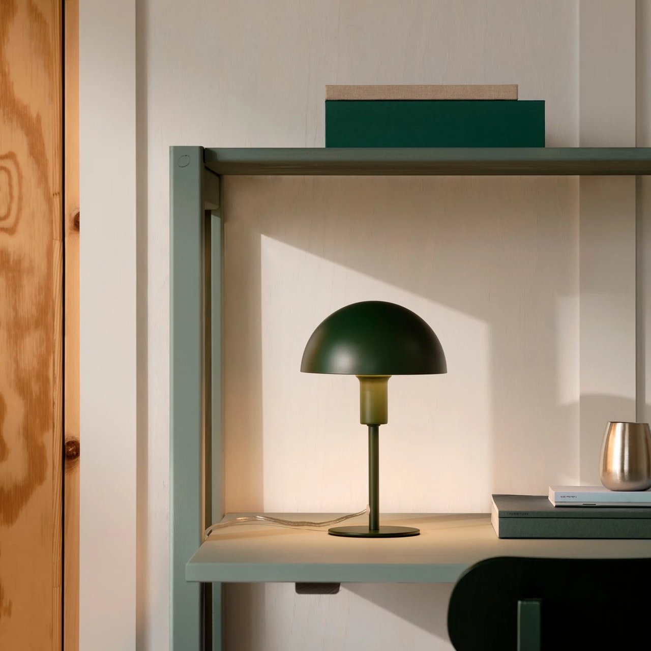 NORDLUX ELLEN MINI BORDLAMPE MØRK GRØNN NORDLUX ELLEN MINI BORDLAMPE MØRK GRØNN