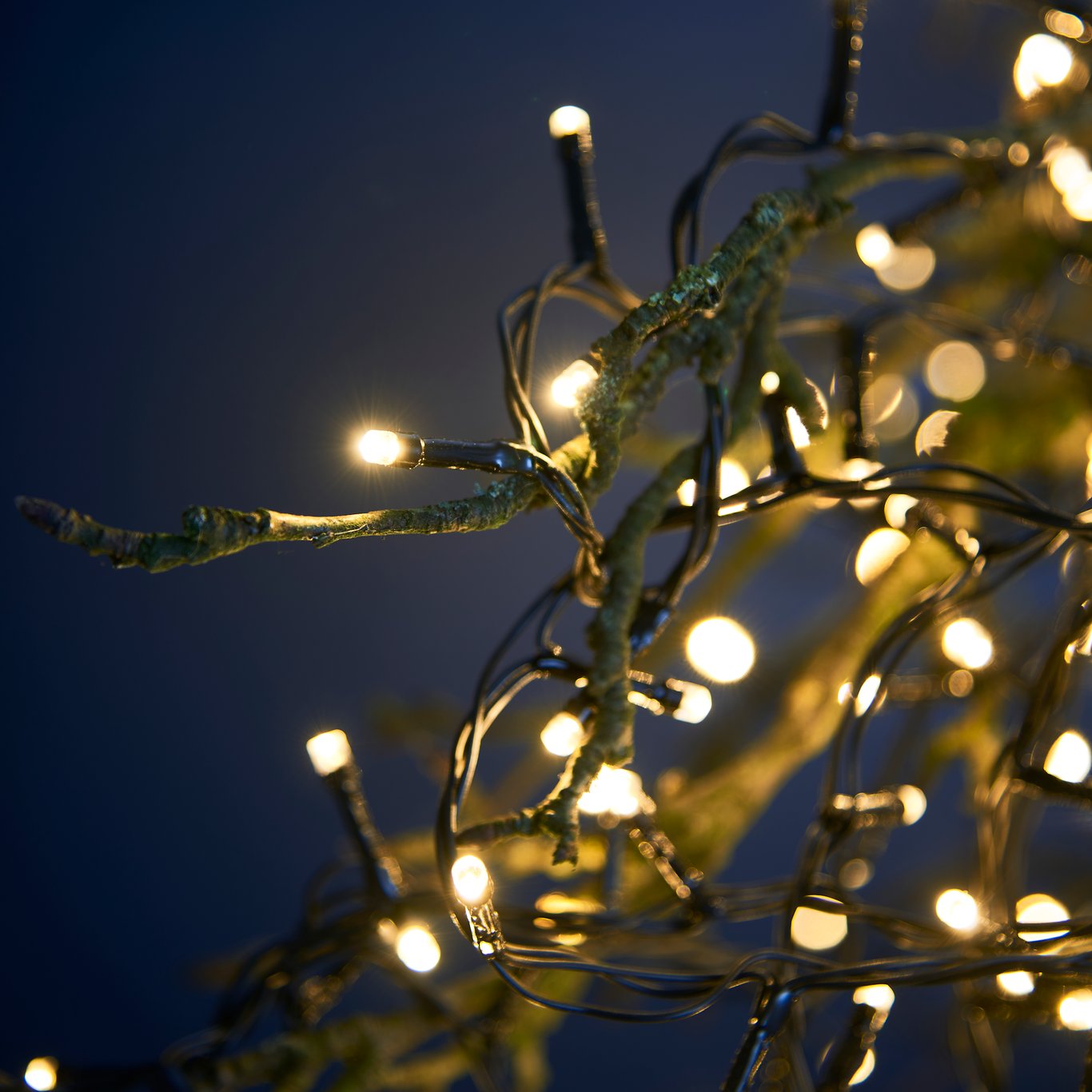 LYSLENKE 300 DIODER 31V/230V IP44 INNE/UTE LYSLENKE 300 DIODER 31V/230V IP44 INNE/UTE