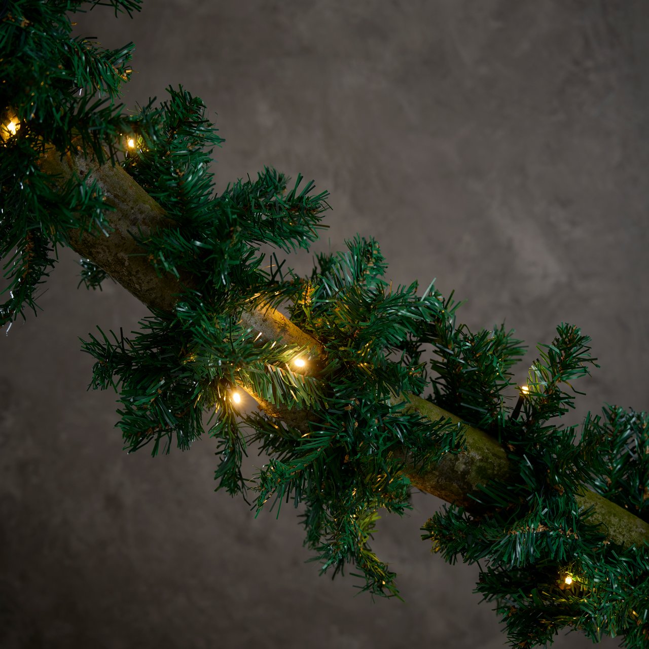 DAY GRANGIRLANDER M/80 LED 5M IP44 DAY GRANGIRLANDER M/80 LED 5M IP44