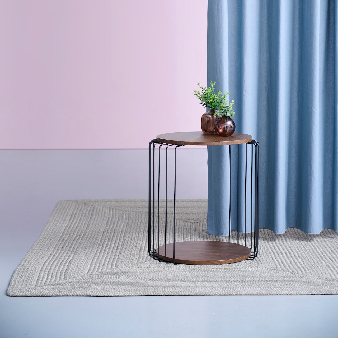 DAY SIDEBORD Ø46X50 CM MØRK BRUN/SORT DAY SIDEBORD Ø46X50 CM MØRK BRUN/SORT