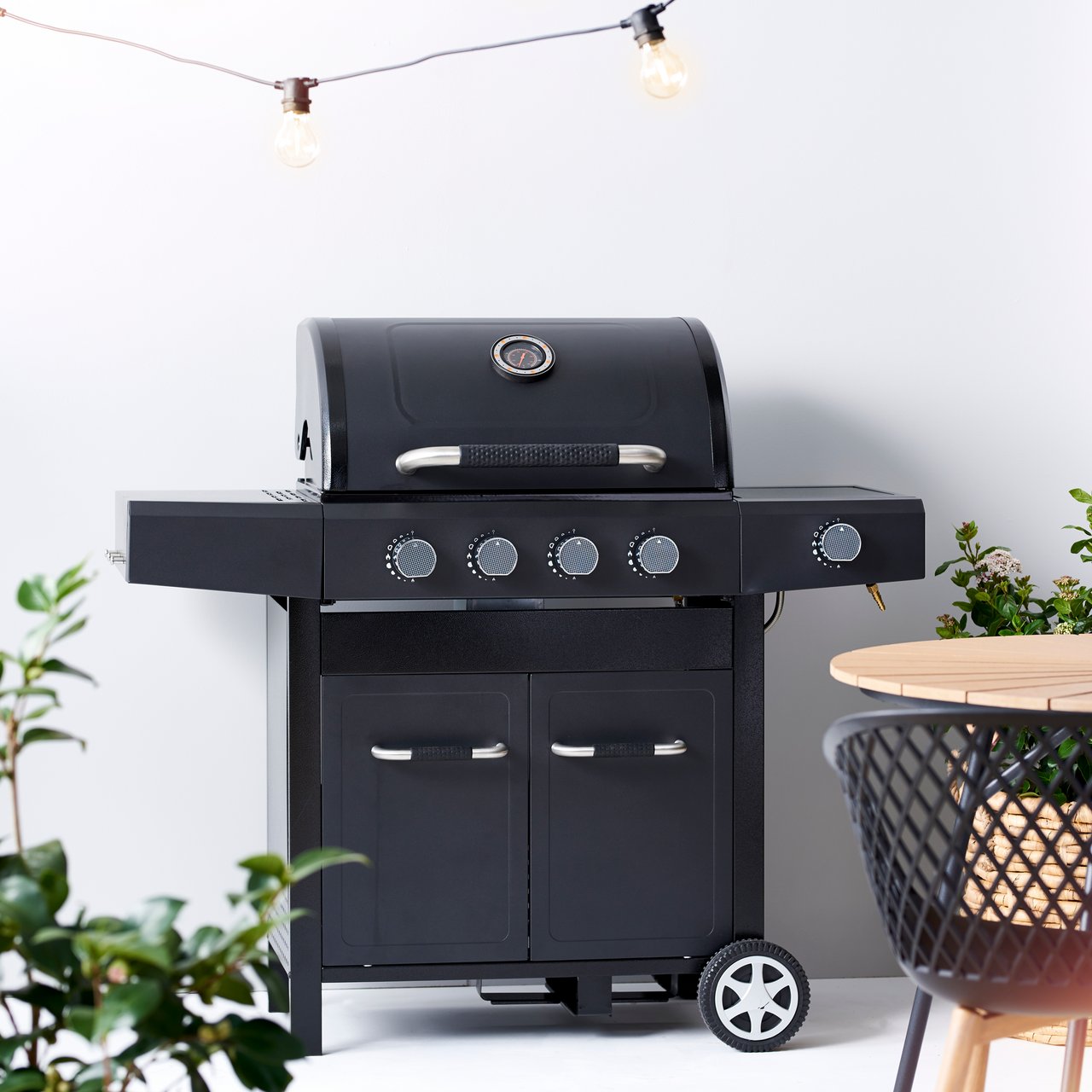 DANGRILL GASSGRILL 410 CS 4 4 BRENNERE OG SIDE BRENNER DANGRILL GASSGRILL 410 CS 4 4 BRENNERE OG SIDE BRENNER