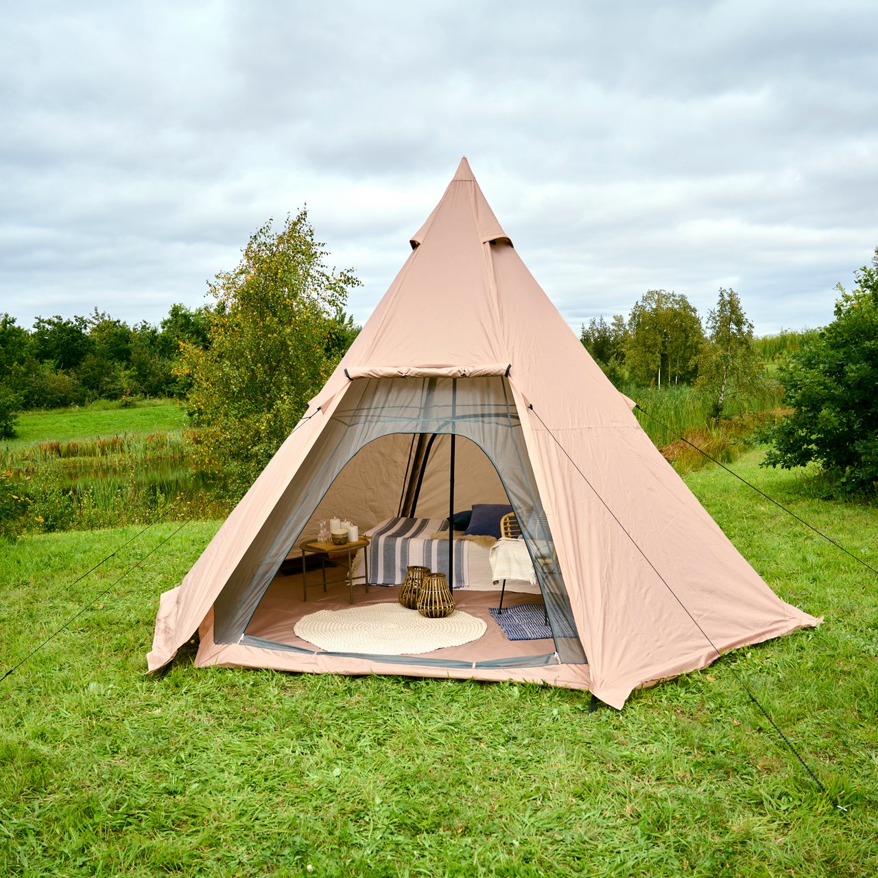 OUTFIT TELT TIPI 6 PERSONER OUTFIT TELT TIPI 6 PERSONER