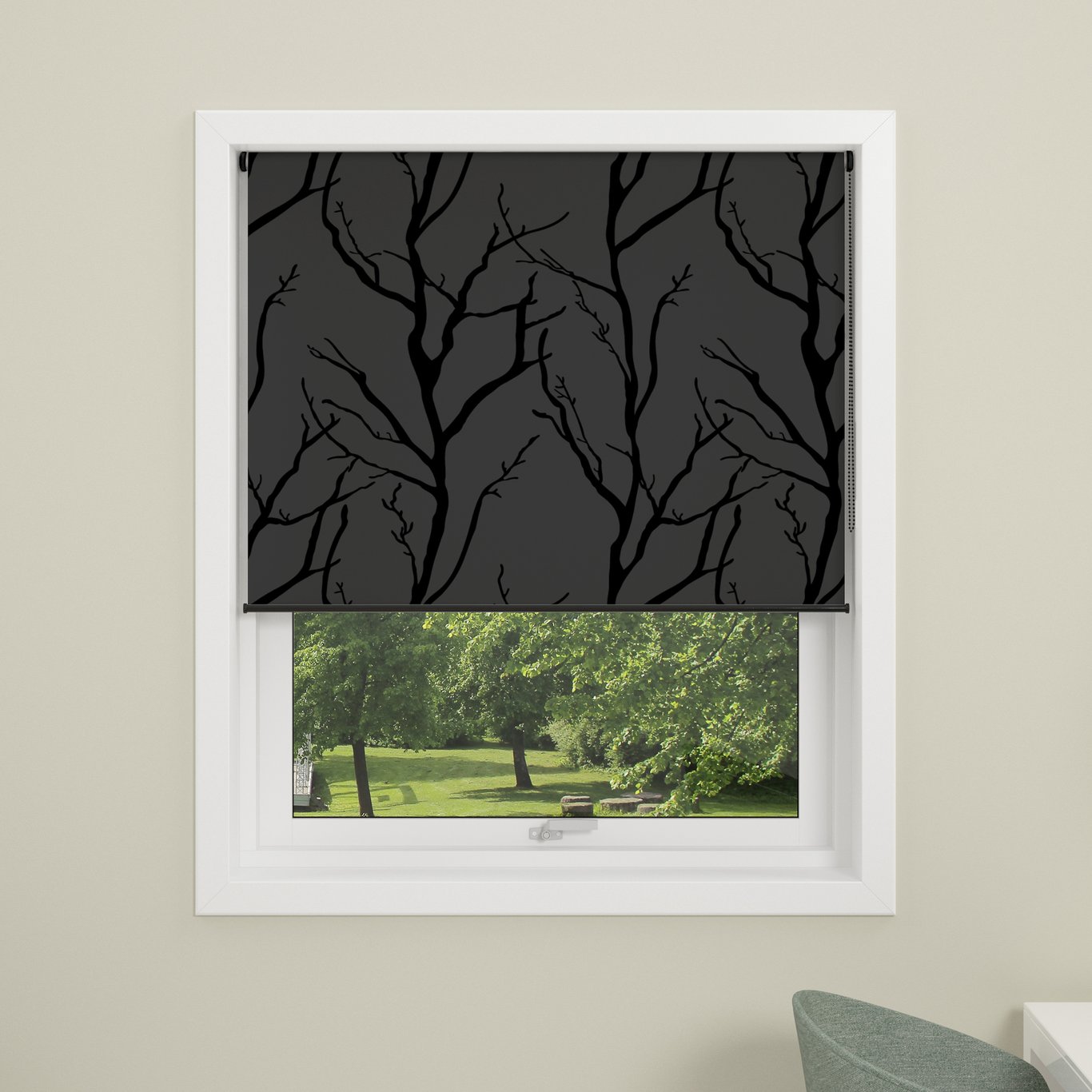 DEBEL RULLEGARDIN TREE LYSTETT GRÅ 140X175 DEBEL RULLEGARDIN TREE LYSTETT GRÅ 140X175