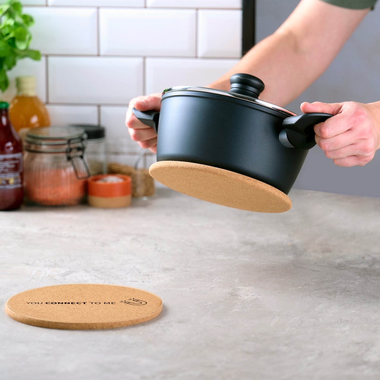 DAY BORDSKÅNER M/MAGNET Ø19 CM KORK DAY BORDSKÅNER M/MAGNET Ø19 CM KORK