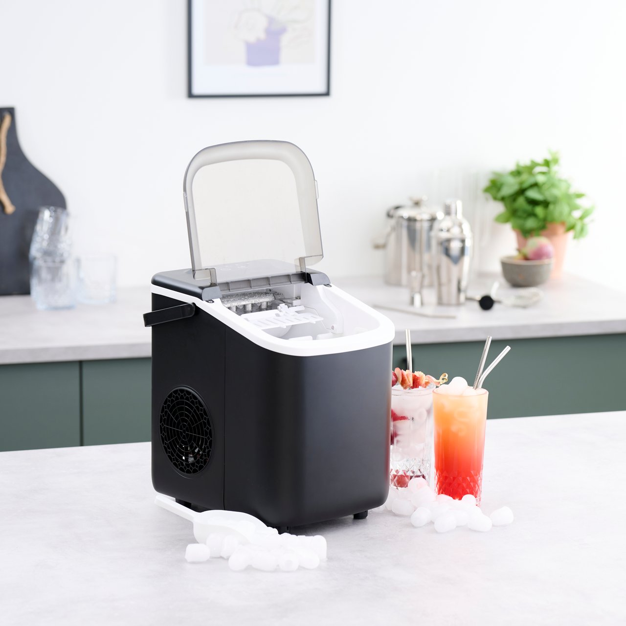 DAY ISBITMASKIN 110W SORT DAY ISBITMASKIN 110W SORT