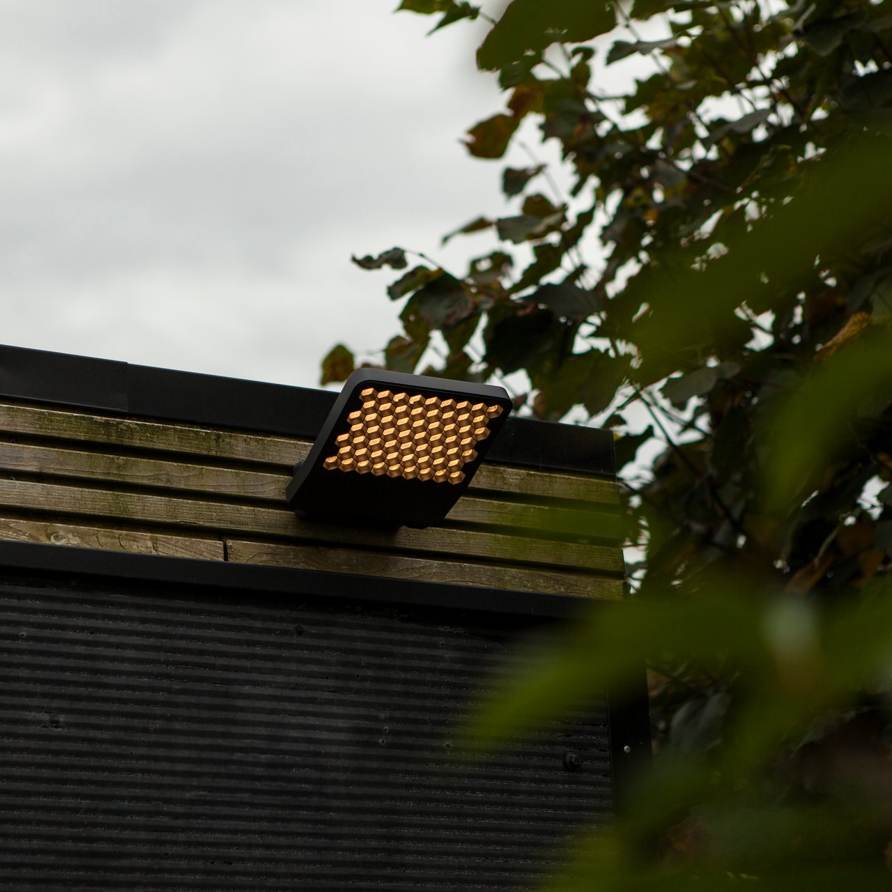 LUTEC ATLANTIS MEDIUM LED VEGGLAMPE 1 LYS MØRKEGRÅ 4000K LUTEC ATLANTIS MEDIUM LED VEGGLAMPE 1 LYS MØRKEGRÅ 4000K