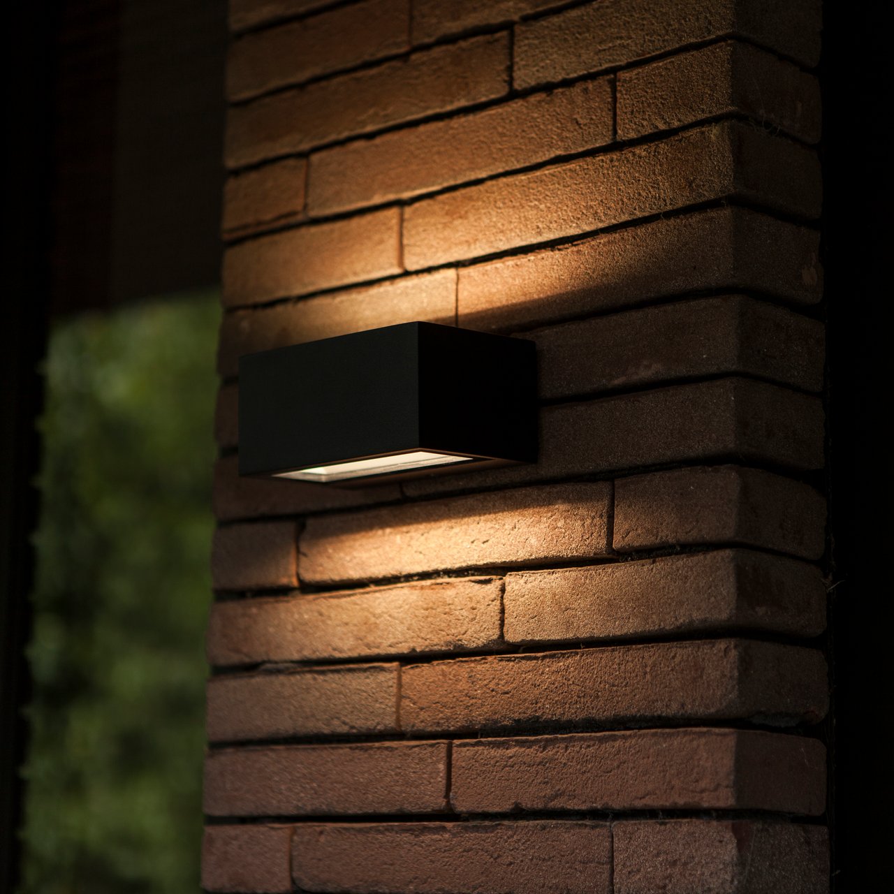 LUTEC GEMINI KVADRATISK LILLE UDENDØRS LED VEGGLAMPE OPP/NED 1 LYS SORT 3000K LUTEC GEMINI KVADRATISK LILLE UDENDØRS LED VEGGLAMPE OPP/NED 1 LYS SORT 3000K