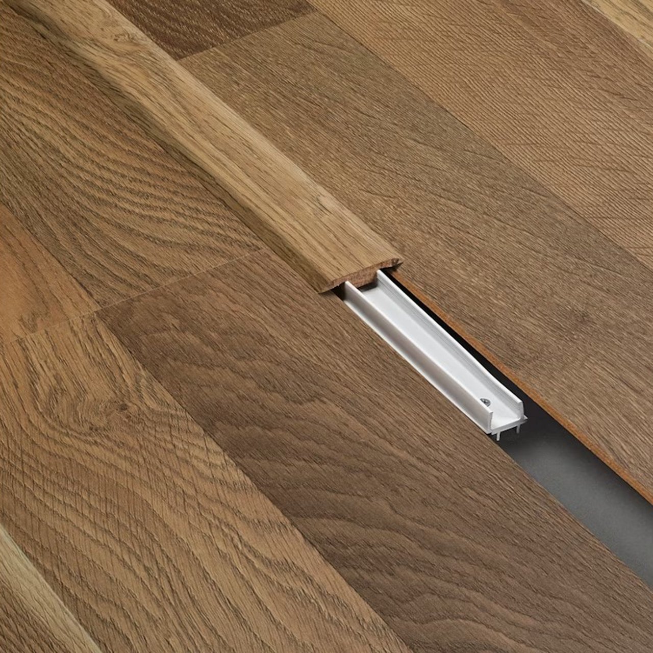 BERRYALLOC NATUR EIK T-LIST 2,4M BERRYALLOC NATUR EIK T-LIST 2,4M