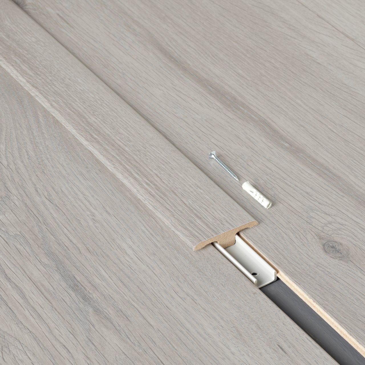 BERRYALLOC EIK SØLV T-LIST 2,4M BERRYALLOC EIK SØLV T-LIST 2,4M