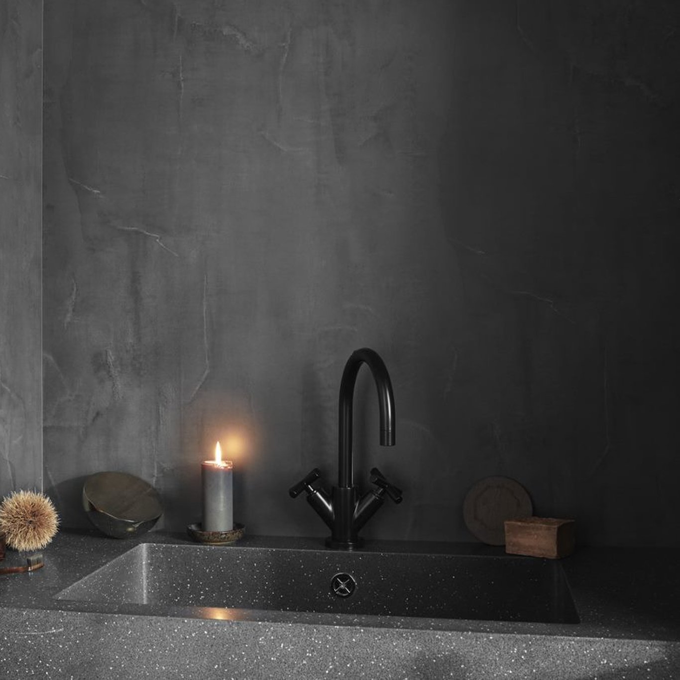 BERRYALLOC SORT KALK SATIN SLETT BADEROMSPANEL BERRYALLOC SORT KALK SATIN SLETT BADEROMSPANEL